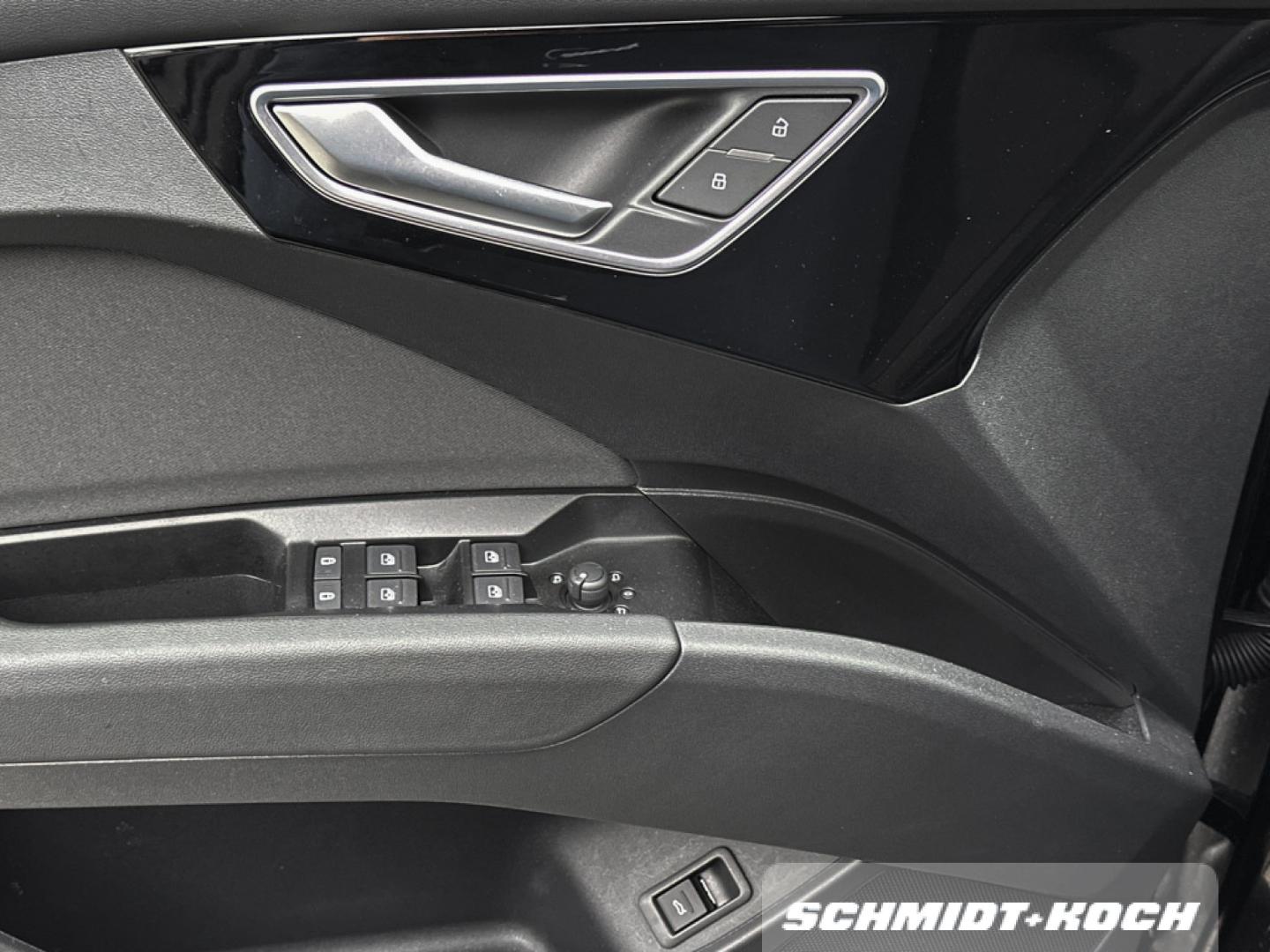Image about Audi Q4 e-tron 35 e-tron