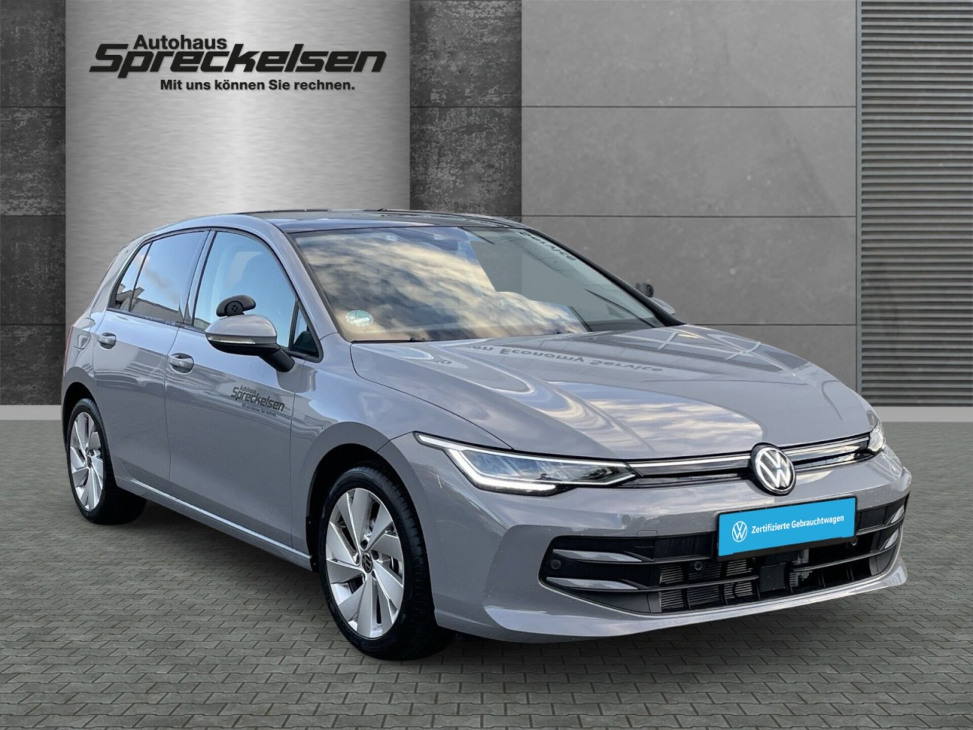 Volkswagen Golf Life