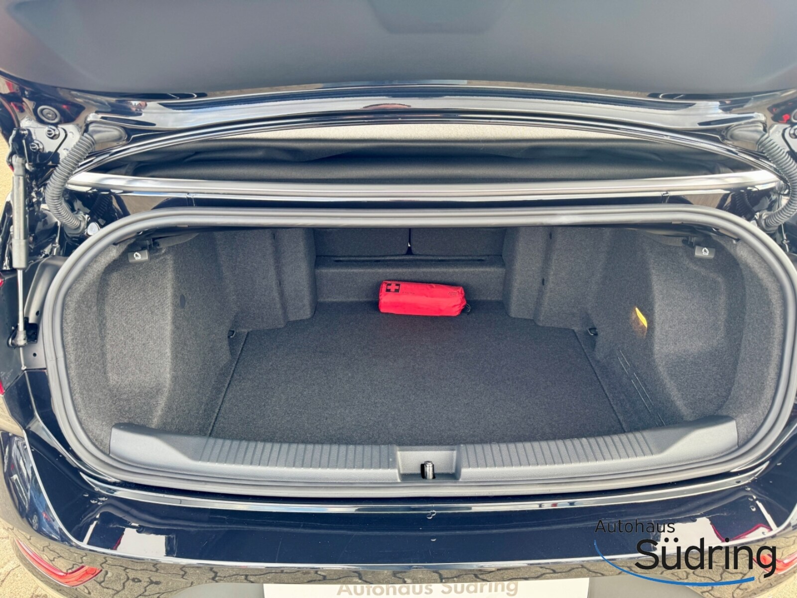 Volkswagen T-Roc Cabriolet – Bild 12