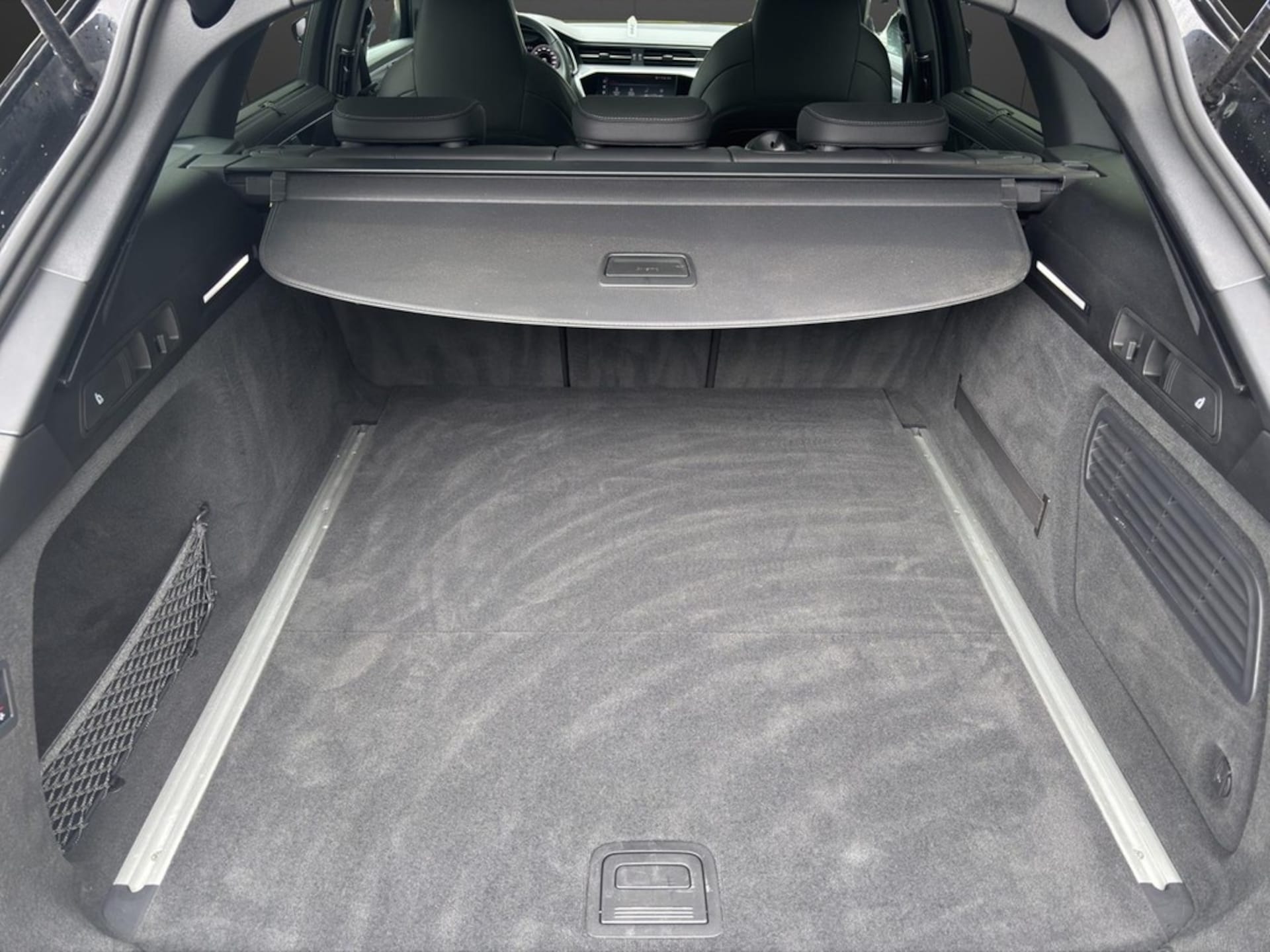 Audi S6 Avant