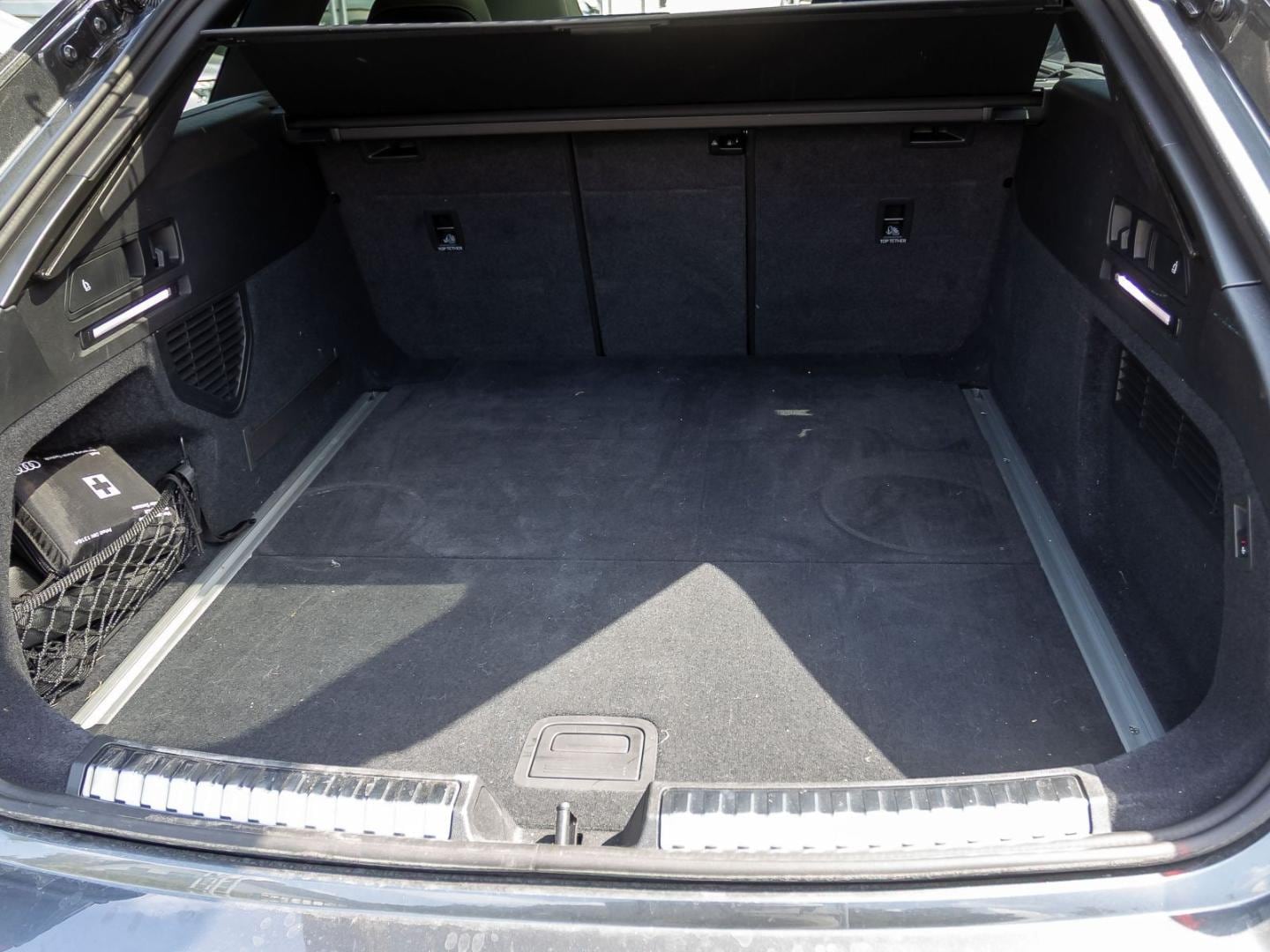 Bild über Audi A6 Avant edition one TDI quattro 220 kW S tronic - für weitere Informationen kontaktieren Sie den Audi Partner