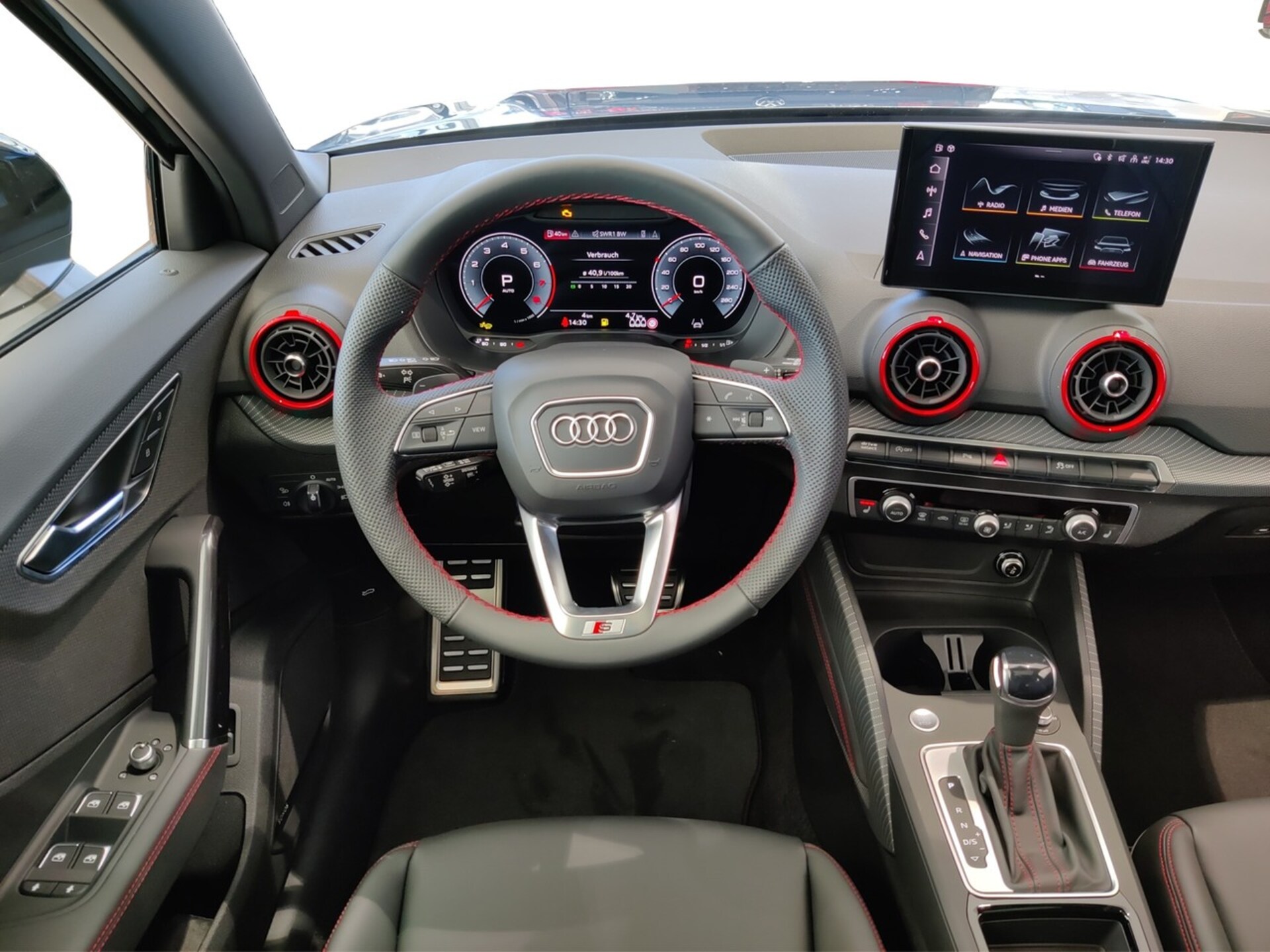 Audi Q2 S line