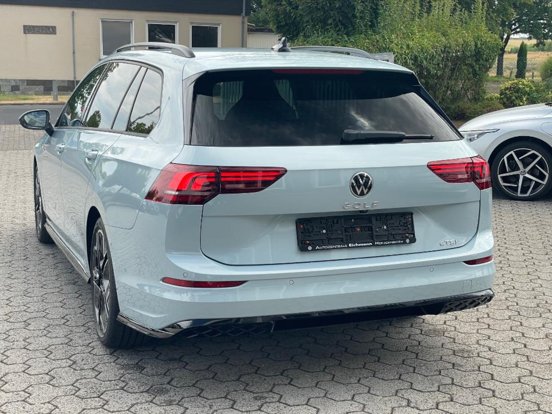 Volkswagen Golf Variant R-Line