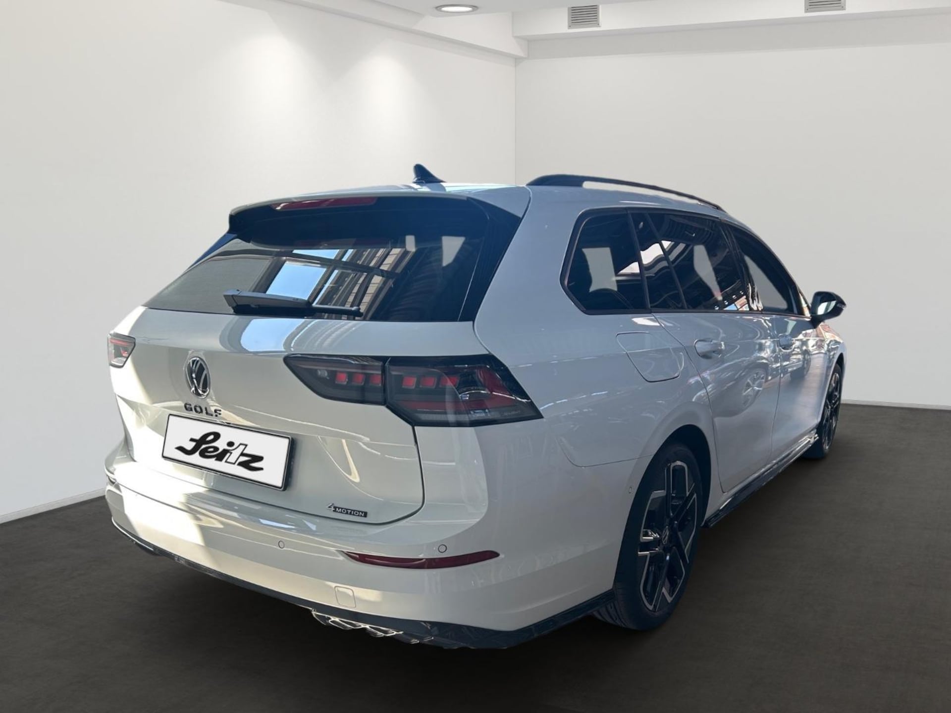 Volkswagen Golf Variant R-Line