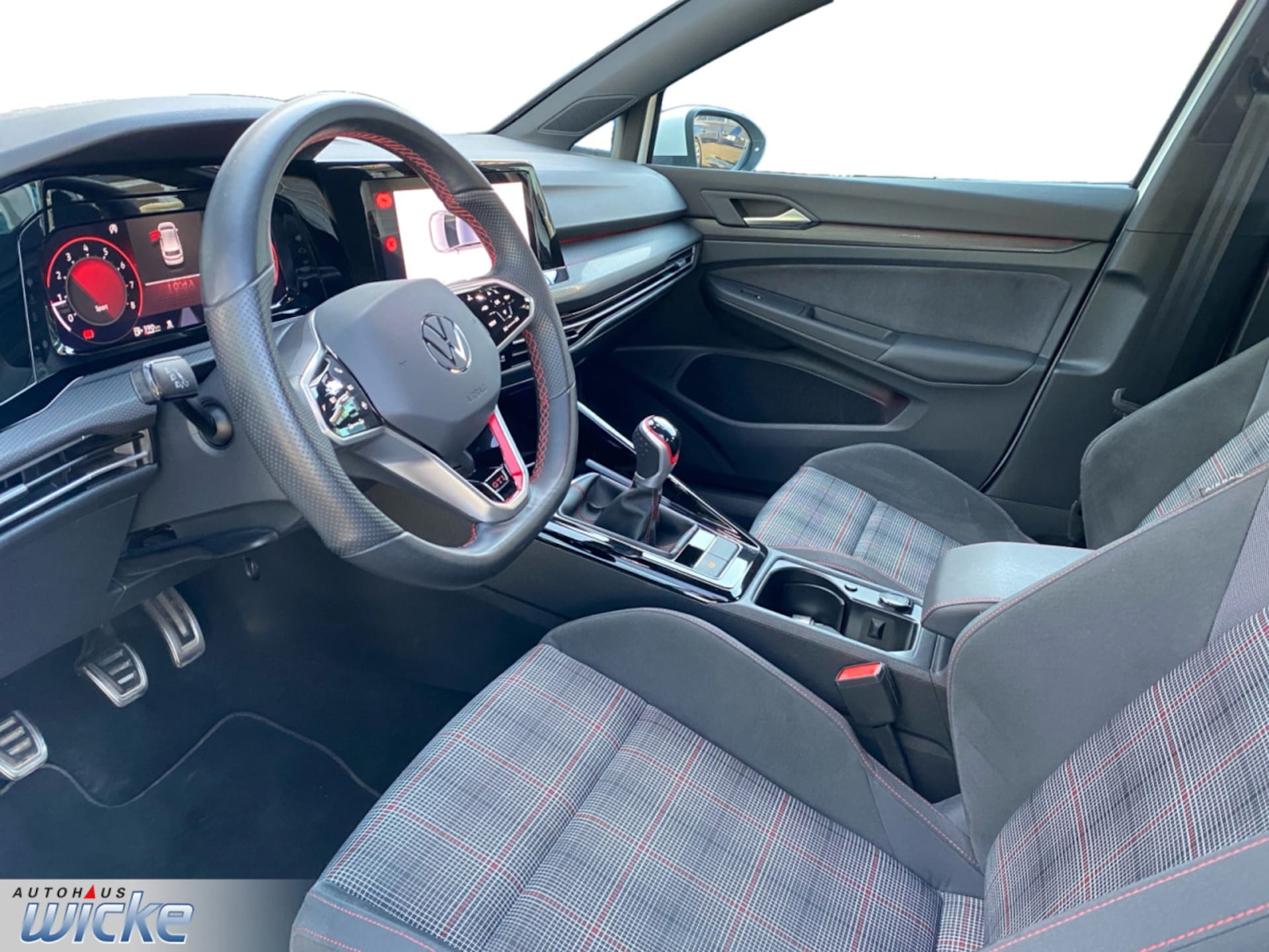 Volkswagen Golf GTI