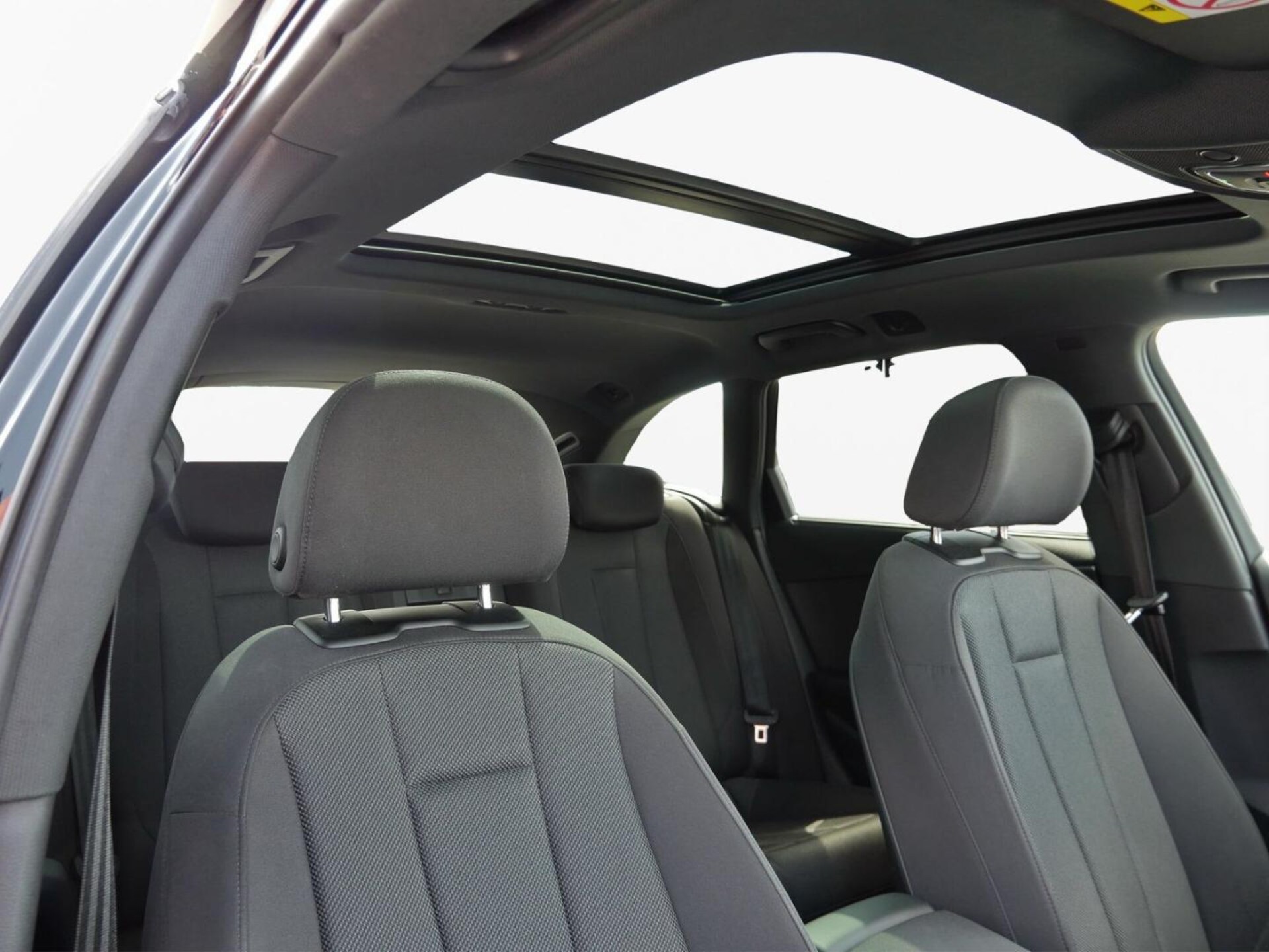 Audi A4 Avant S line