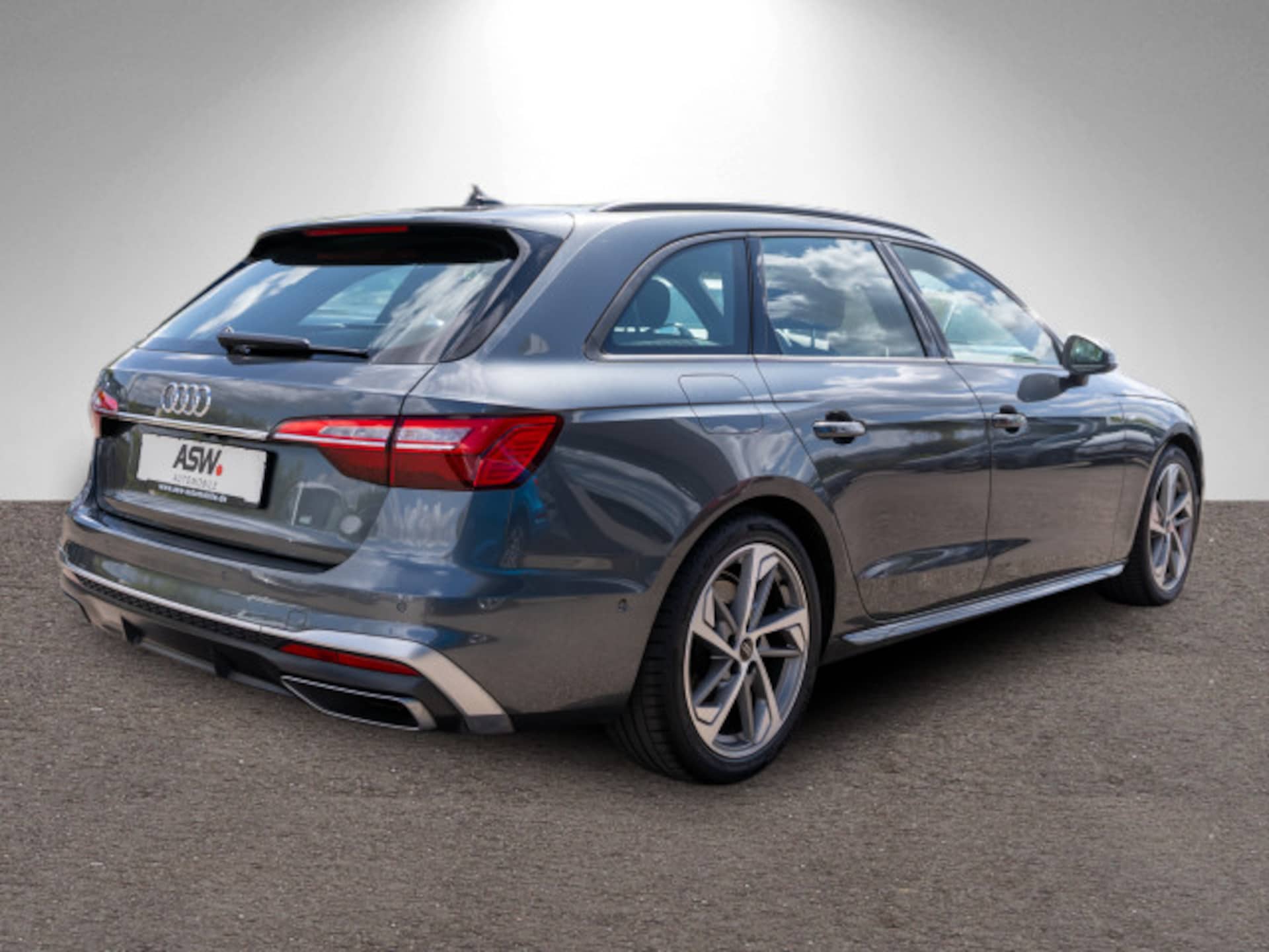 Audi A4 Avant S line