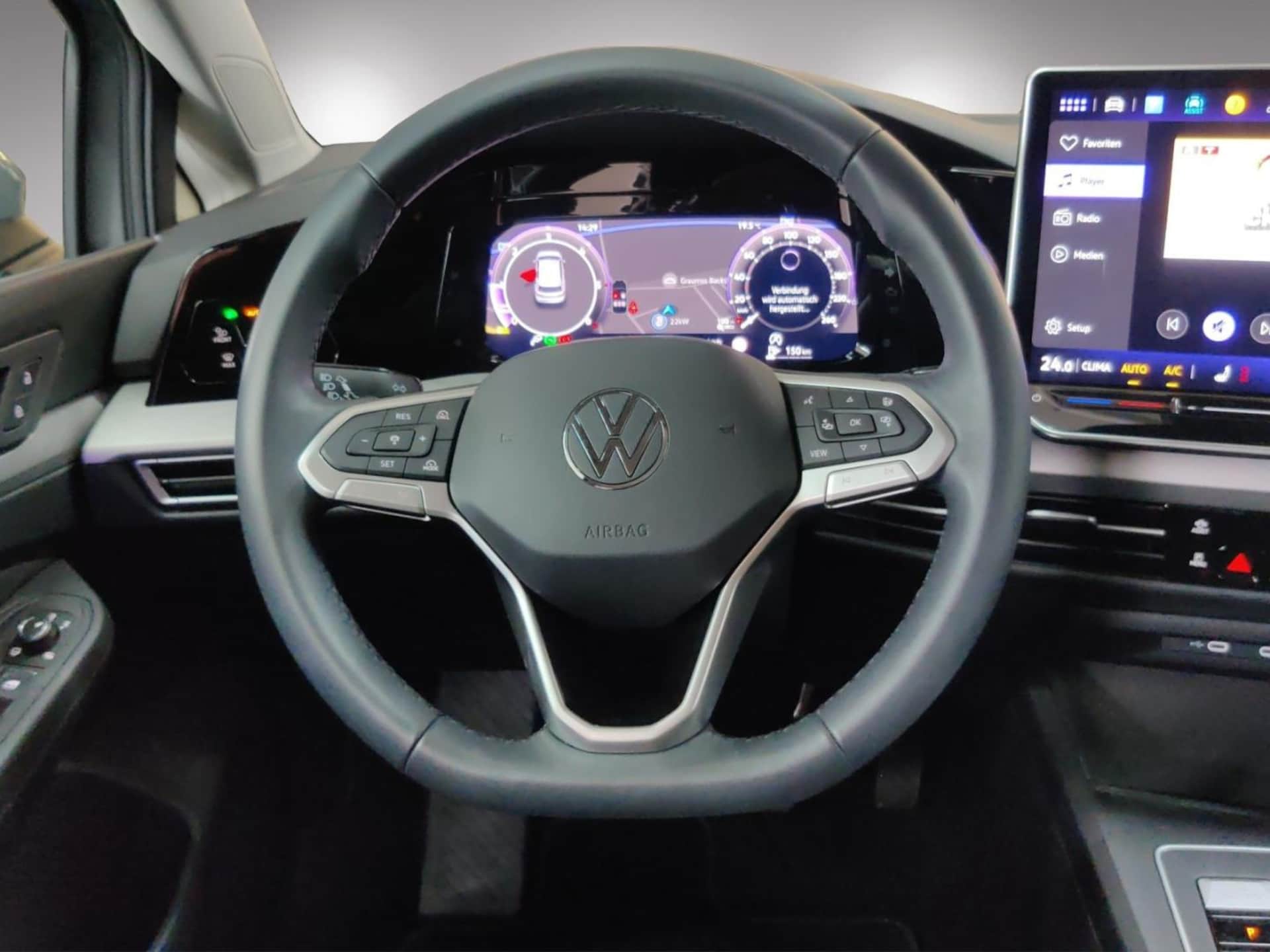 Volkswagen Golf Life