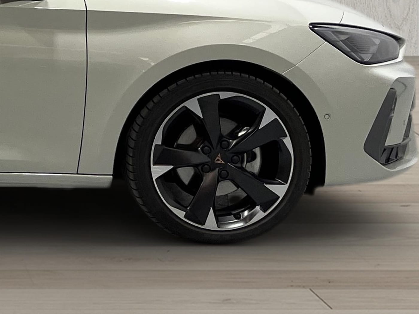 CUPRA Leon Sportstourer 1.5 eTSI DSG 110 kW (150 CV) — photo 8