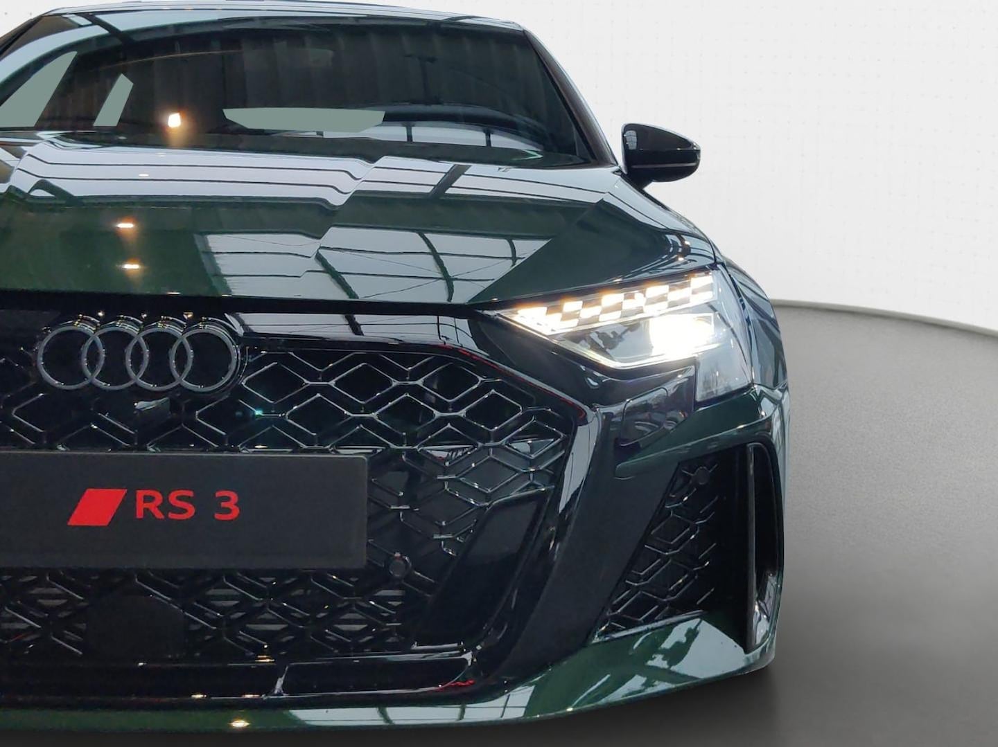 Bild über Audi RS 3 Sportback TFSI quattro 294 kW S tronic - für weitere Informationen kontaktieren Sie den Audi Partner