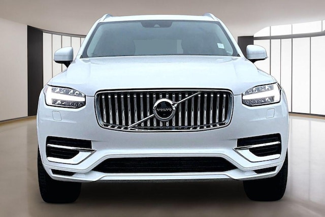 2022 Volvo XC90 Recharge Plug-In Hybrid