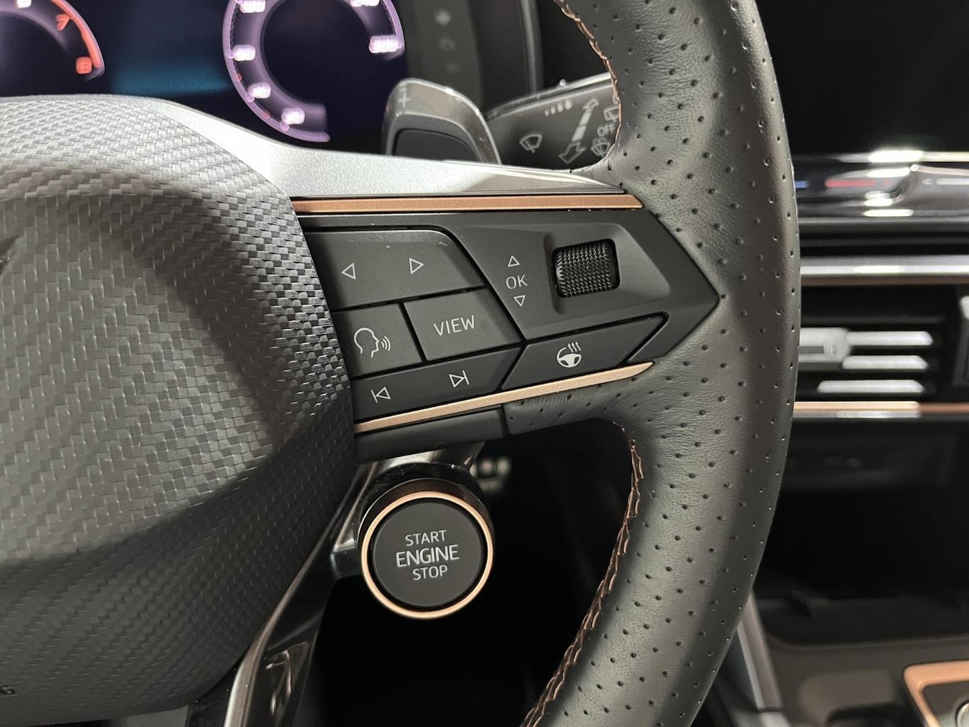 CUPRA Leon Sportstourer 1.5 eTSI DSG 110 kW (150 CV) — photo 11