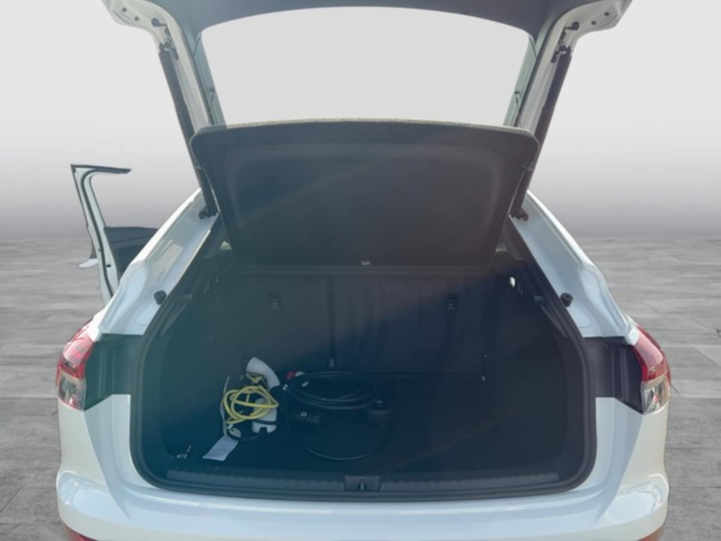 Bild über Audi Q4 Sportback e-tron 40 e-tron - für weitere Informationen kontaktieren Sie den Audi Partner