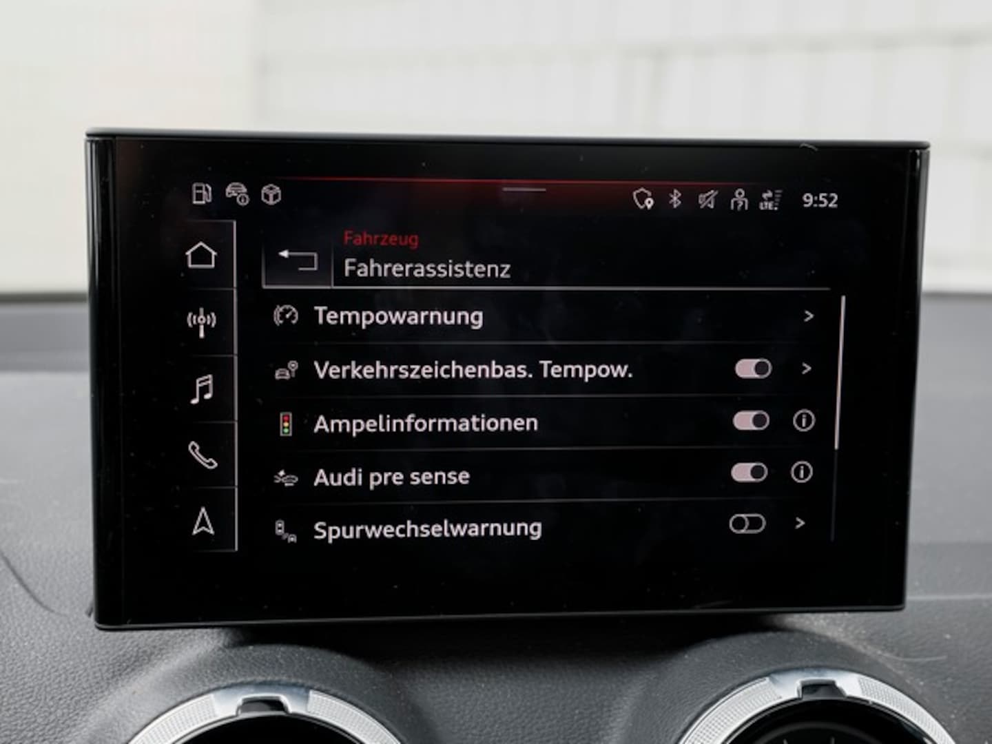 Bild über Audi Q2 S line 35 TFSI S tronic - für weitere Informationen kontaktieren Sie den Audi Partner