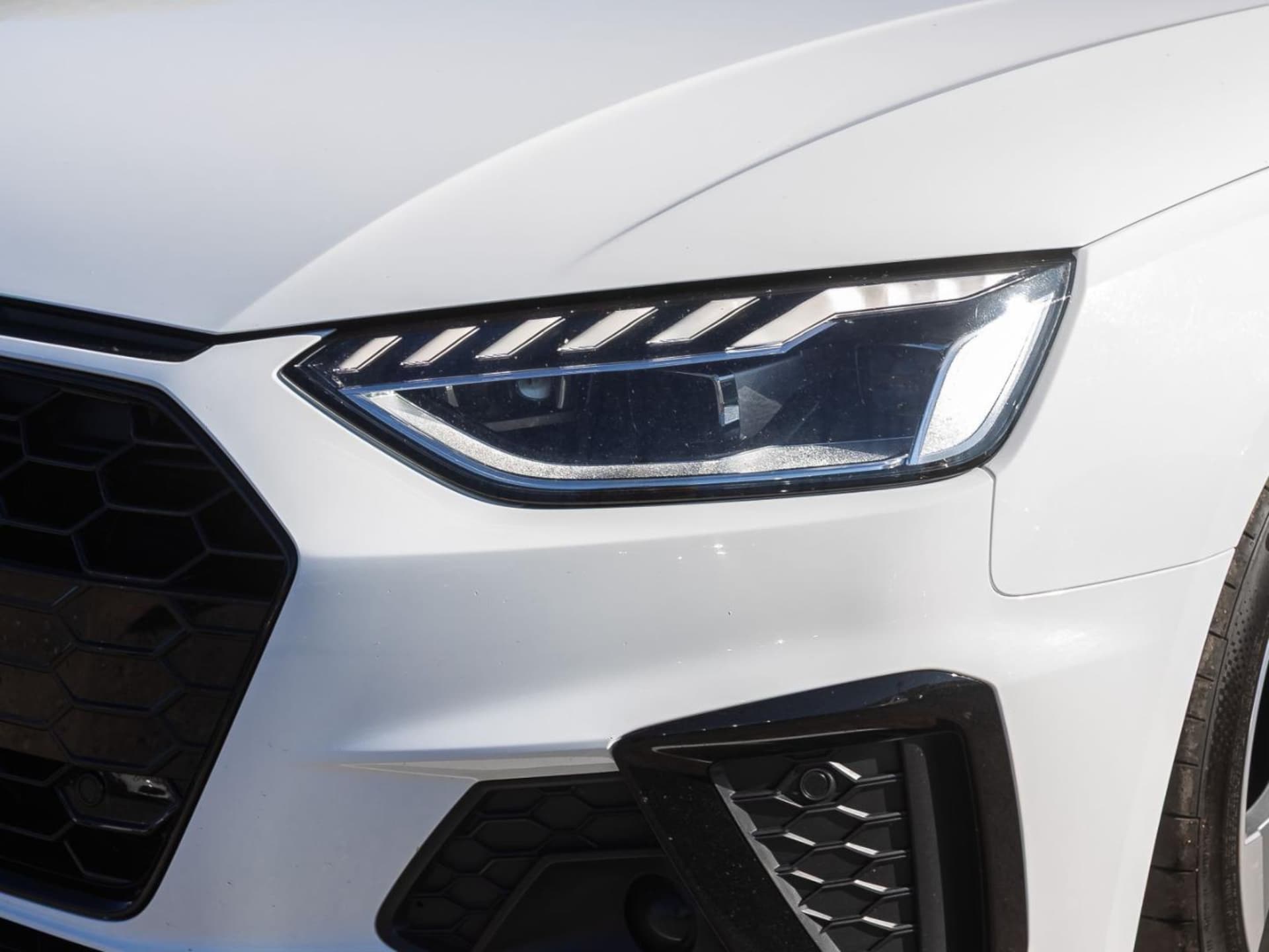 Audi A4 Avant S line