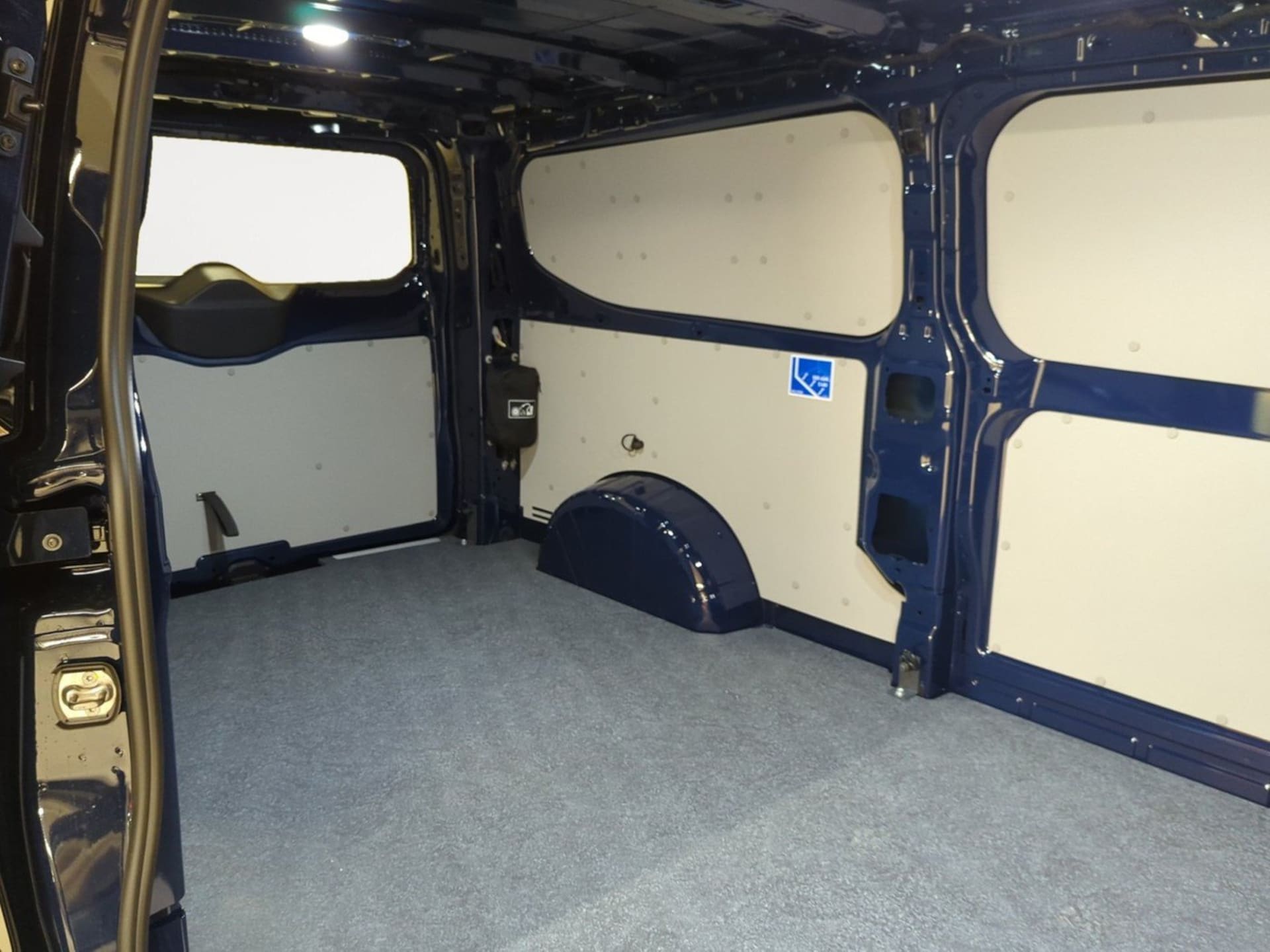 Volkswagen Transporter Kasten langer Radstand