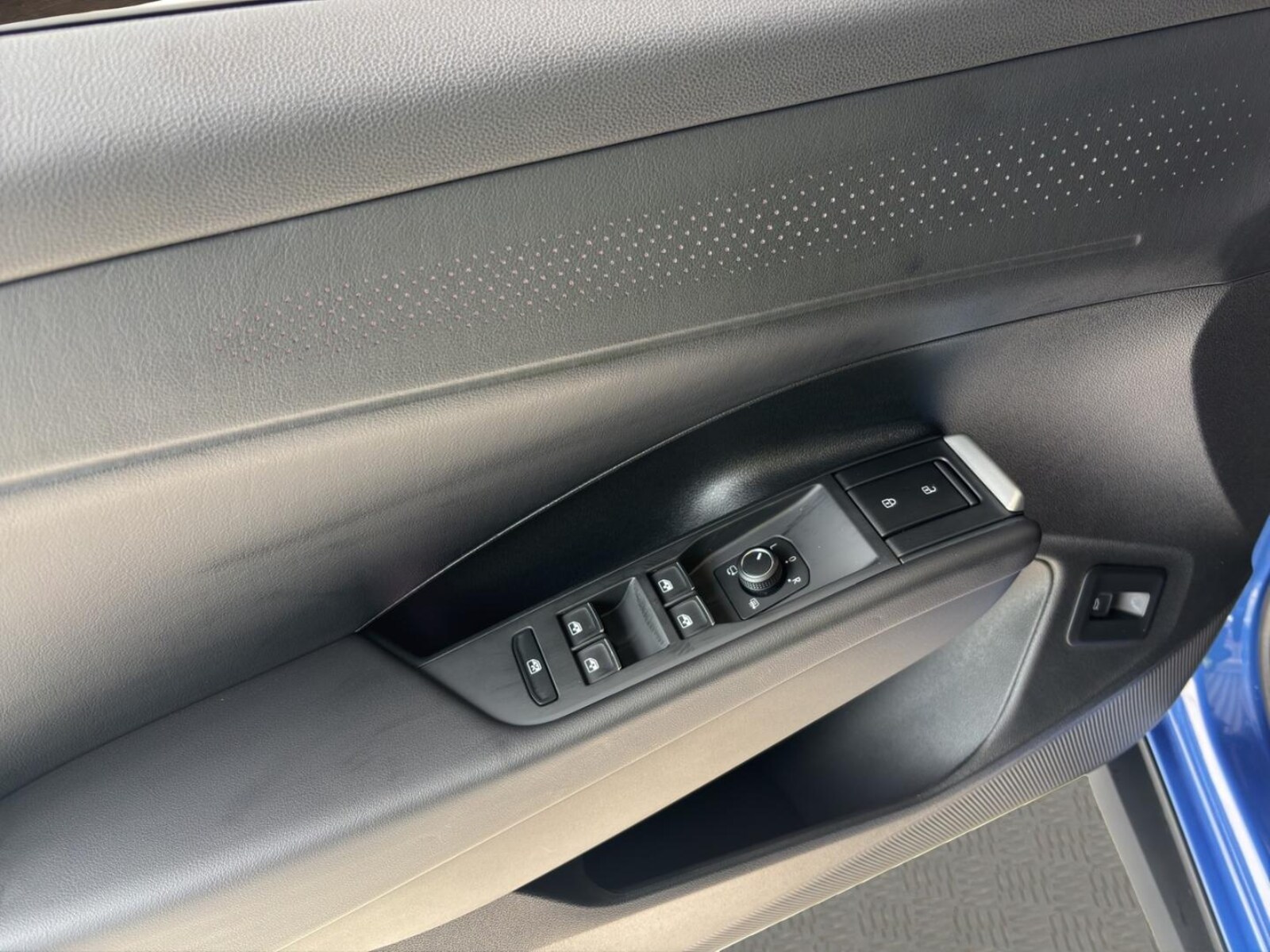Volkswagen T-Roc – Bild 12