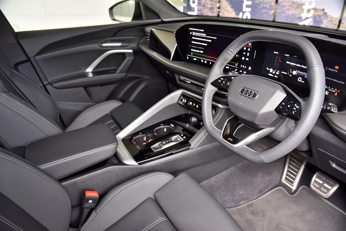 Image about Audi Q5 SUV e-hybrid quattro S tronic