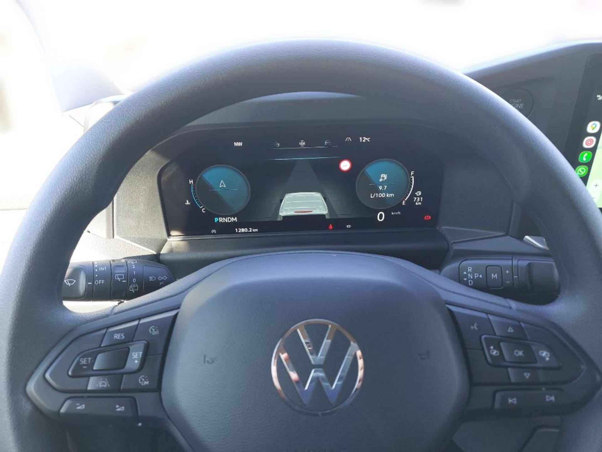 Volkswagen Transporter Kombi langer Radstand