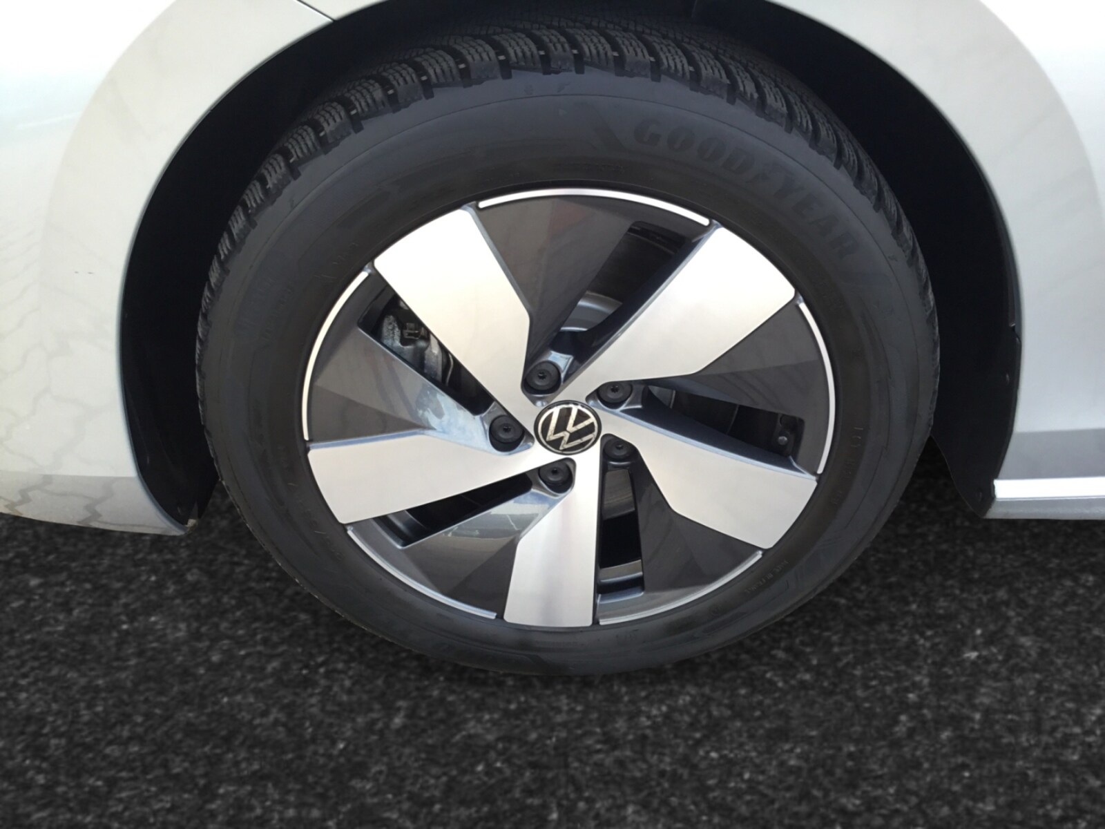Volkswagen Passat – Bild 8