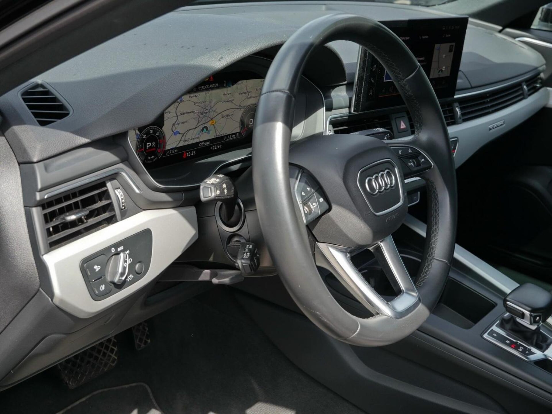Audi A4 Avant S line
