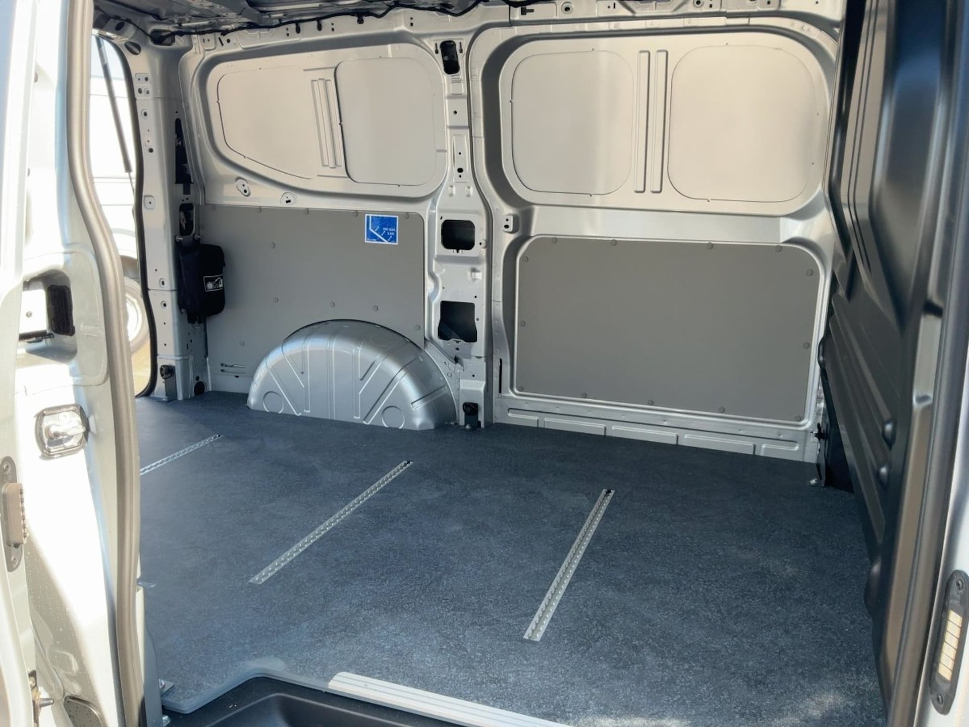 Volkswagen Transporter Kasten kurzer Radstand