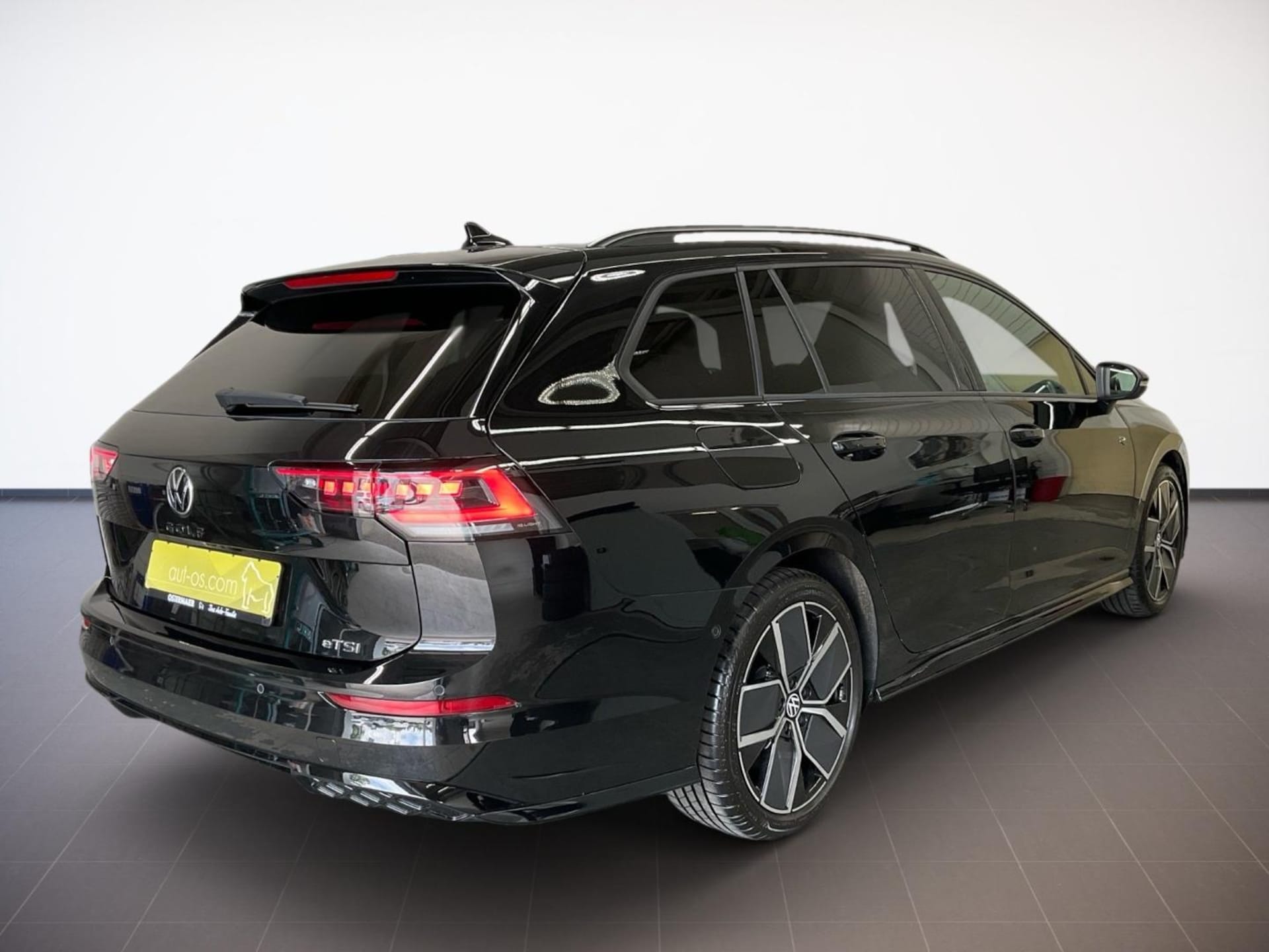 Volkswagen Golf Variant R-Line