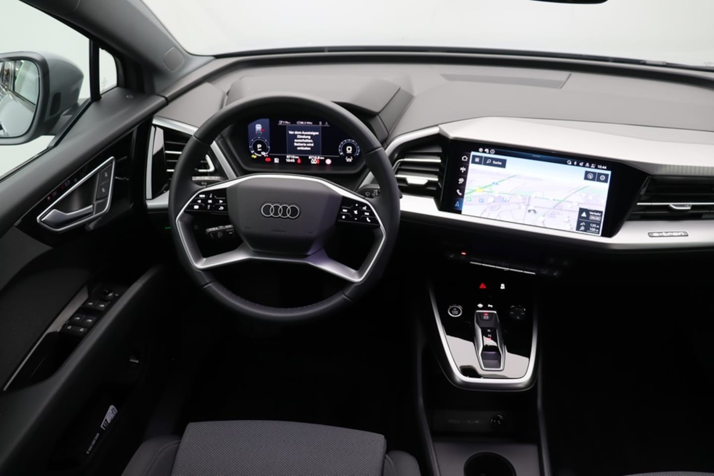 Bild über Audi Q4 e-tron 45 e-tron - für weitere Informationen kontaktieren Sie den Audi Partner