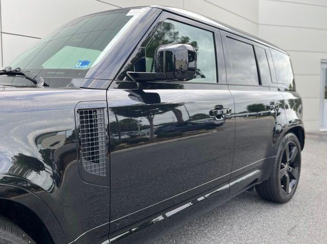 2025 Land Rover Defender