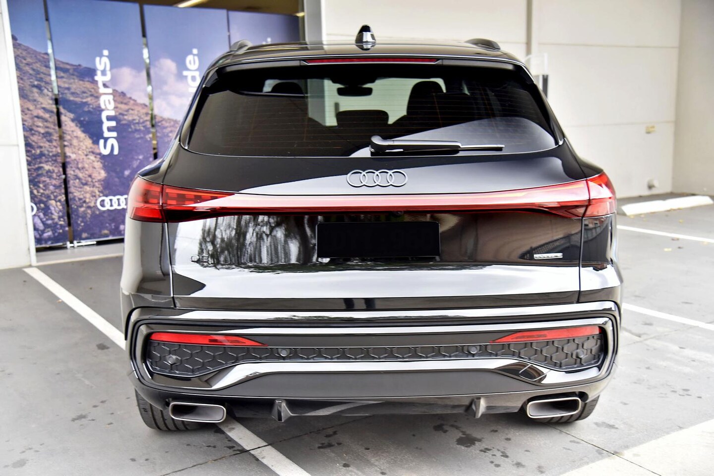 Image about Audi Q5 SUV e-hybrid quattro S tronic