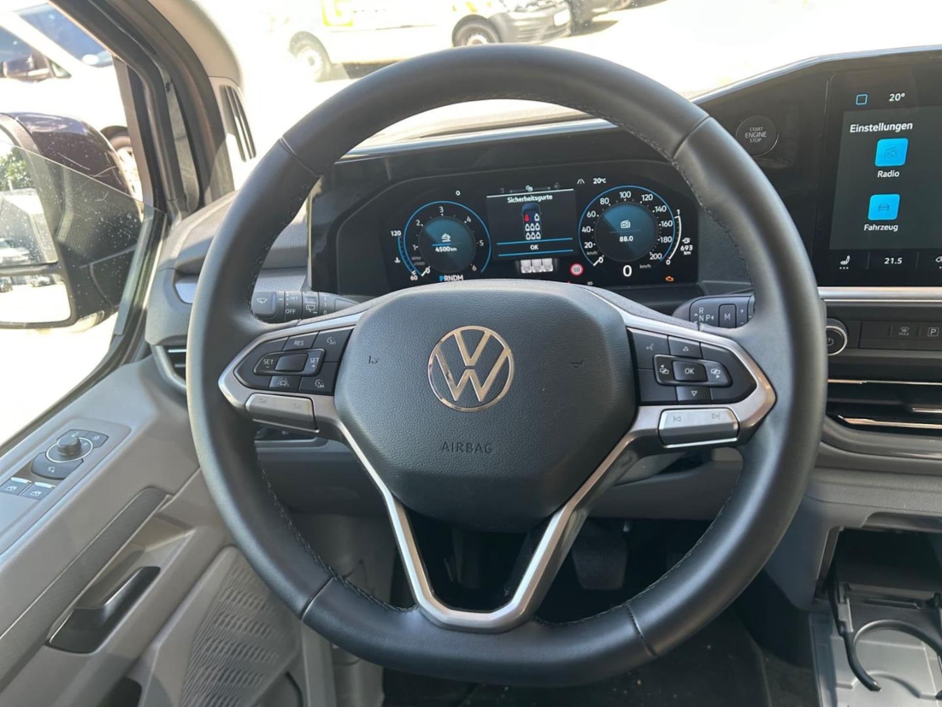 Volkswagen Caravelle langer Radstand Life