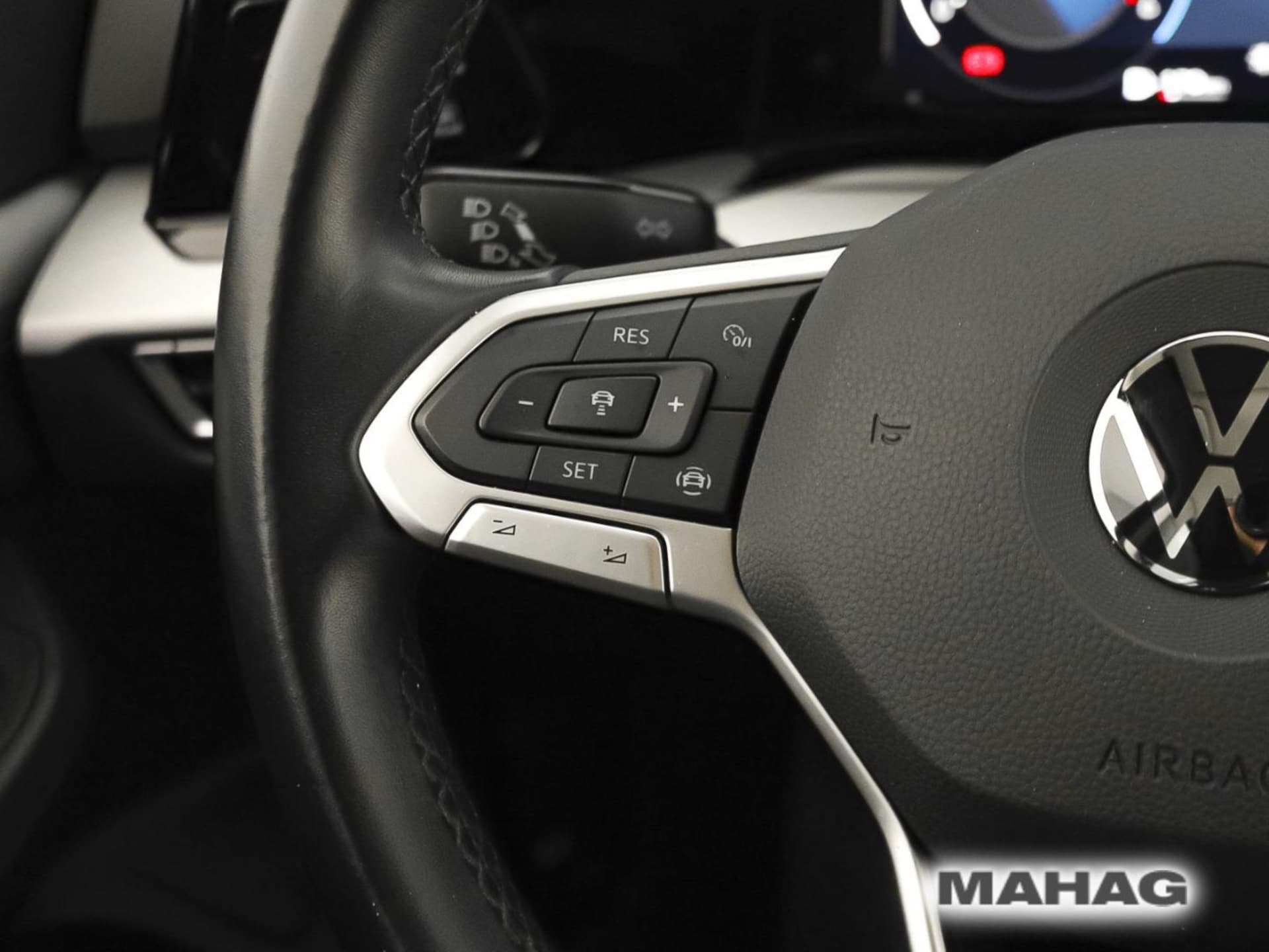 Volkswagen Golf Variant Life