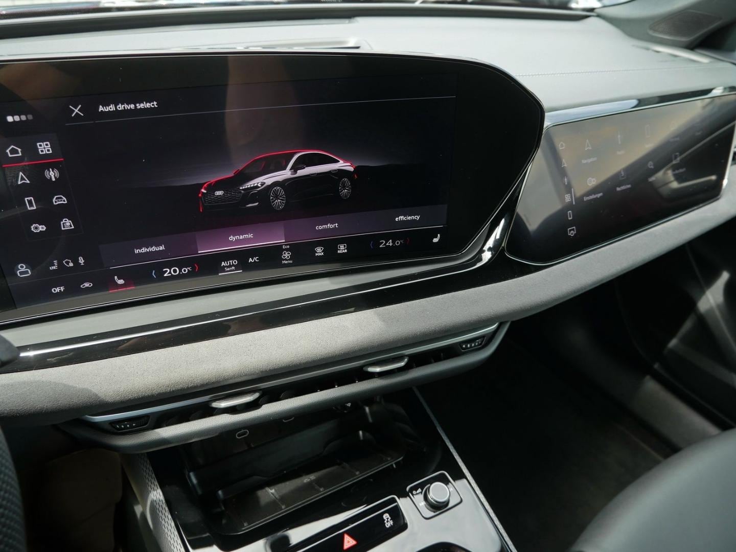 Bild über Audi S5 Limousine TFSI 270 kW S tronic - für weitere Informationen kontaktieren Sie den Audi Partner