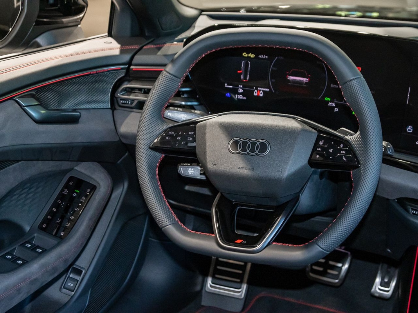 Bild über Audi A6 Avant TFSI quattro 270 kW S tronic - für weitere Informationen kontaktieren Sie den Audi Partner