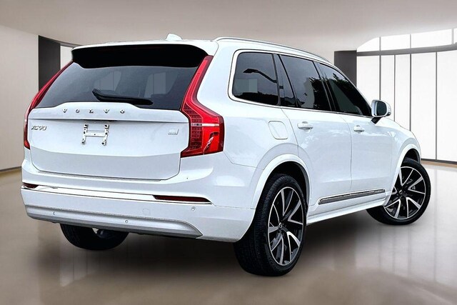 2022 Volvo XC90 Recharge Plug-In Hybrid