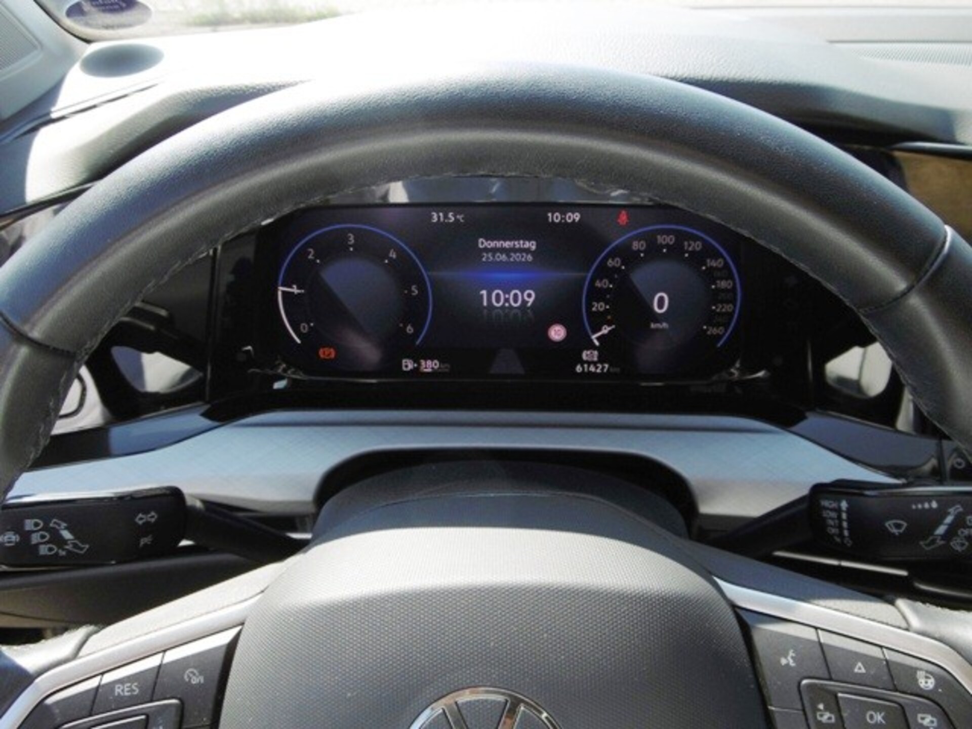 Volkswagen Golf Life
