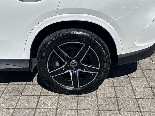 2023 Mercedes-Benz GLC 300