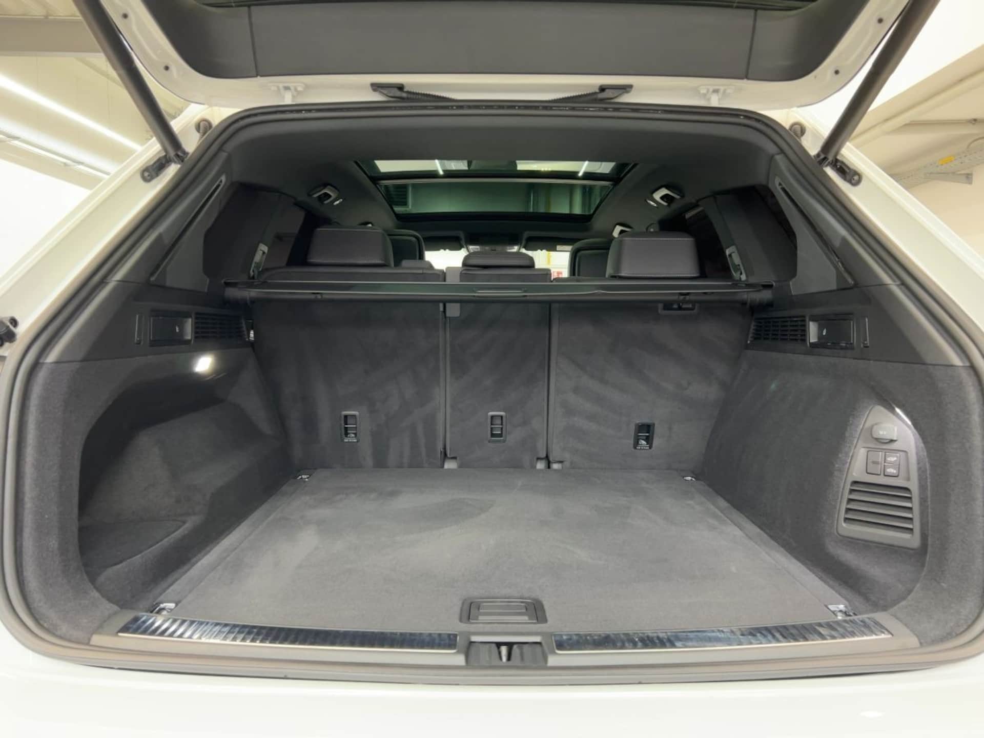 Volkswagen Touareg Basis-Modell