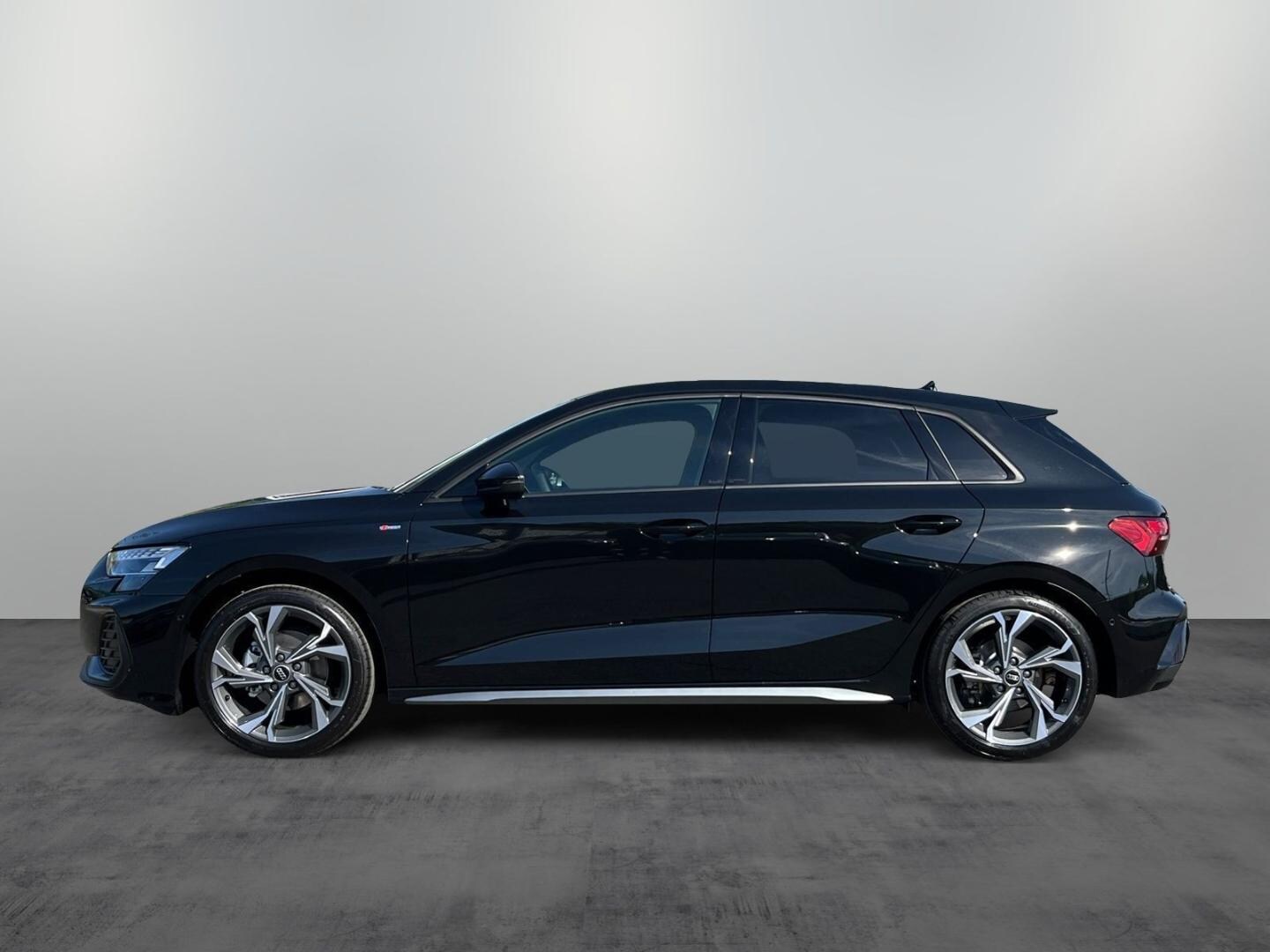 Bild über Audi A3 Sportback S line 35 TFSI S tronic - für weitere Informationen kontaktieren Sie den Audi Partner