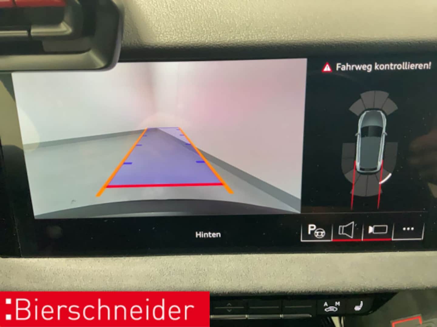 Bild über Audi RS 3 Sportback TFSI quattro S tronic - für weitere Informationen kontaktieren Sie den Audi Partner