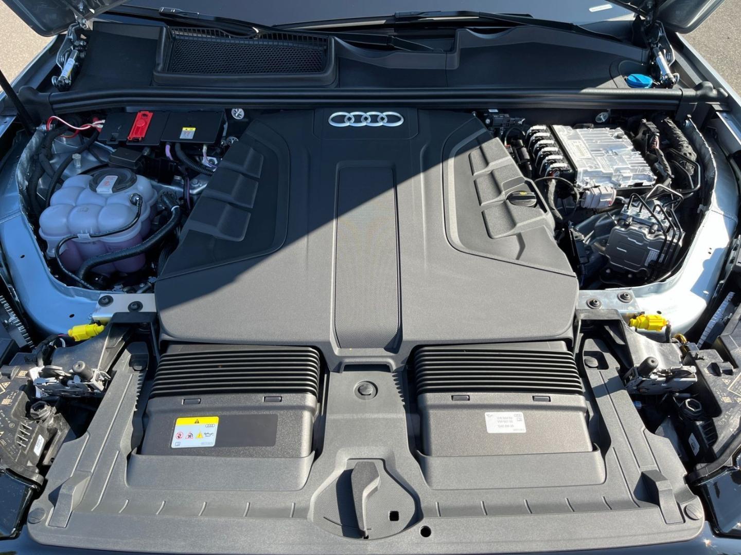 Image about Audi Q7 SUV S line 50 TDI quattro tiptronic