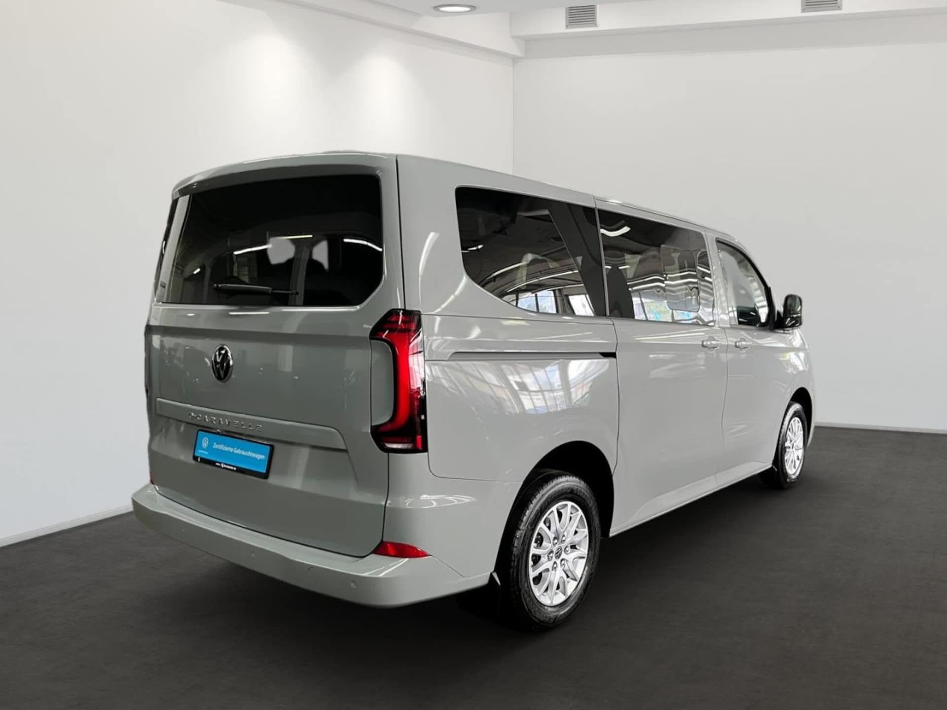 Volkswagen e-Caravelle Life