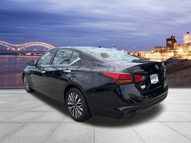 2025 Nissan Altima