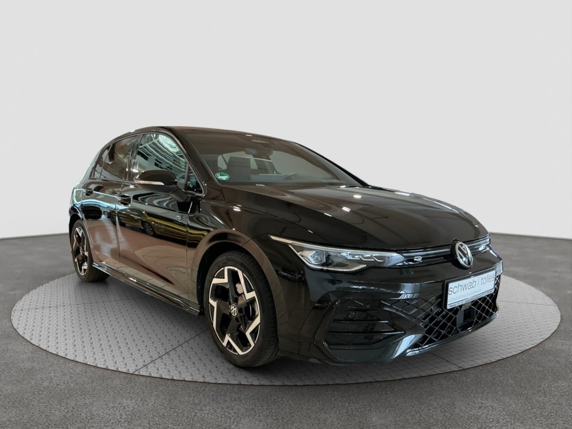 Volkswagen Golf R-Line