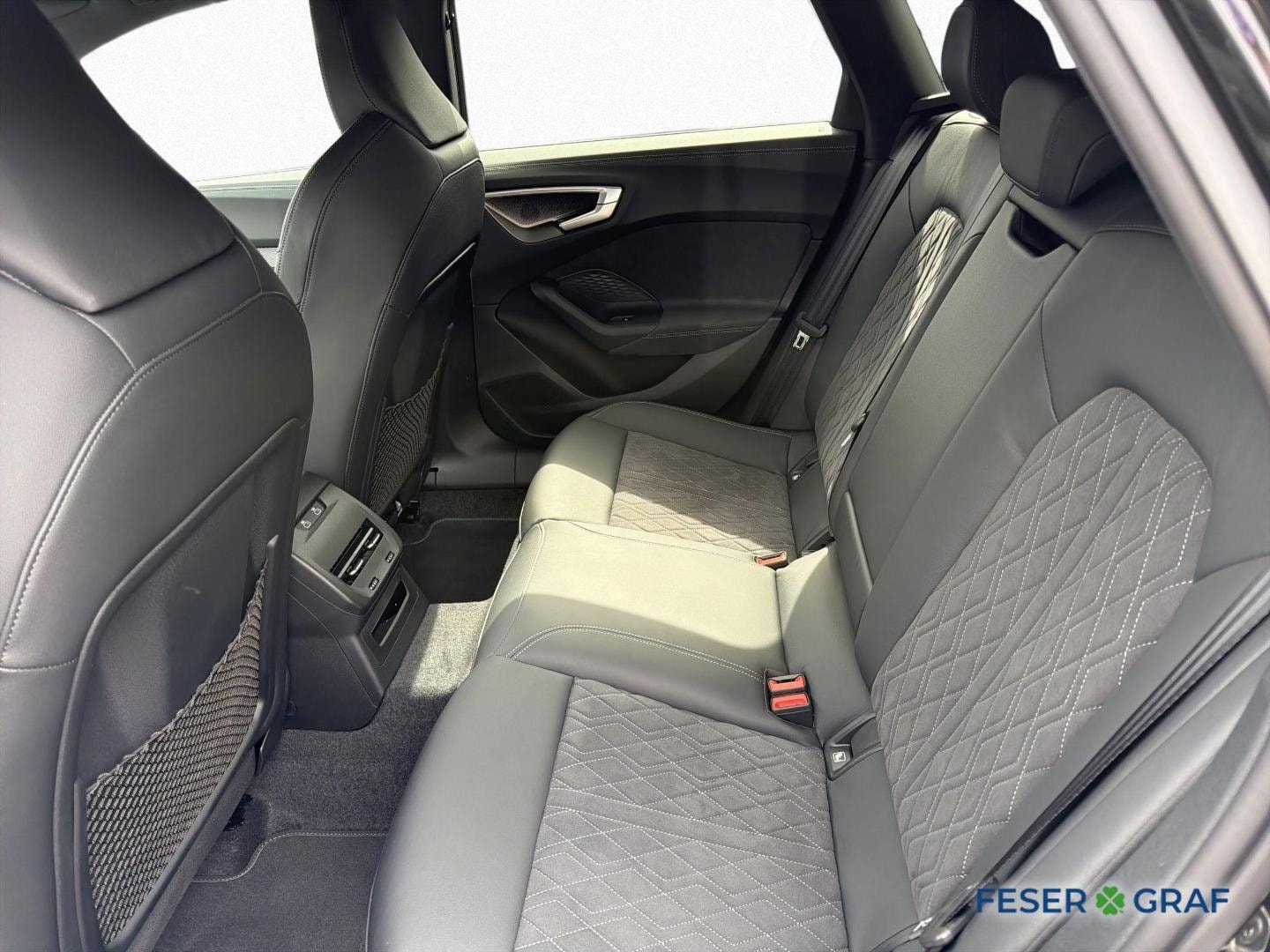 Bild über Audi A5 Avant TDI 150 kW S tronic - für weitere Informationen kontaktieren Sie den Audi Partner
