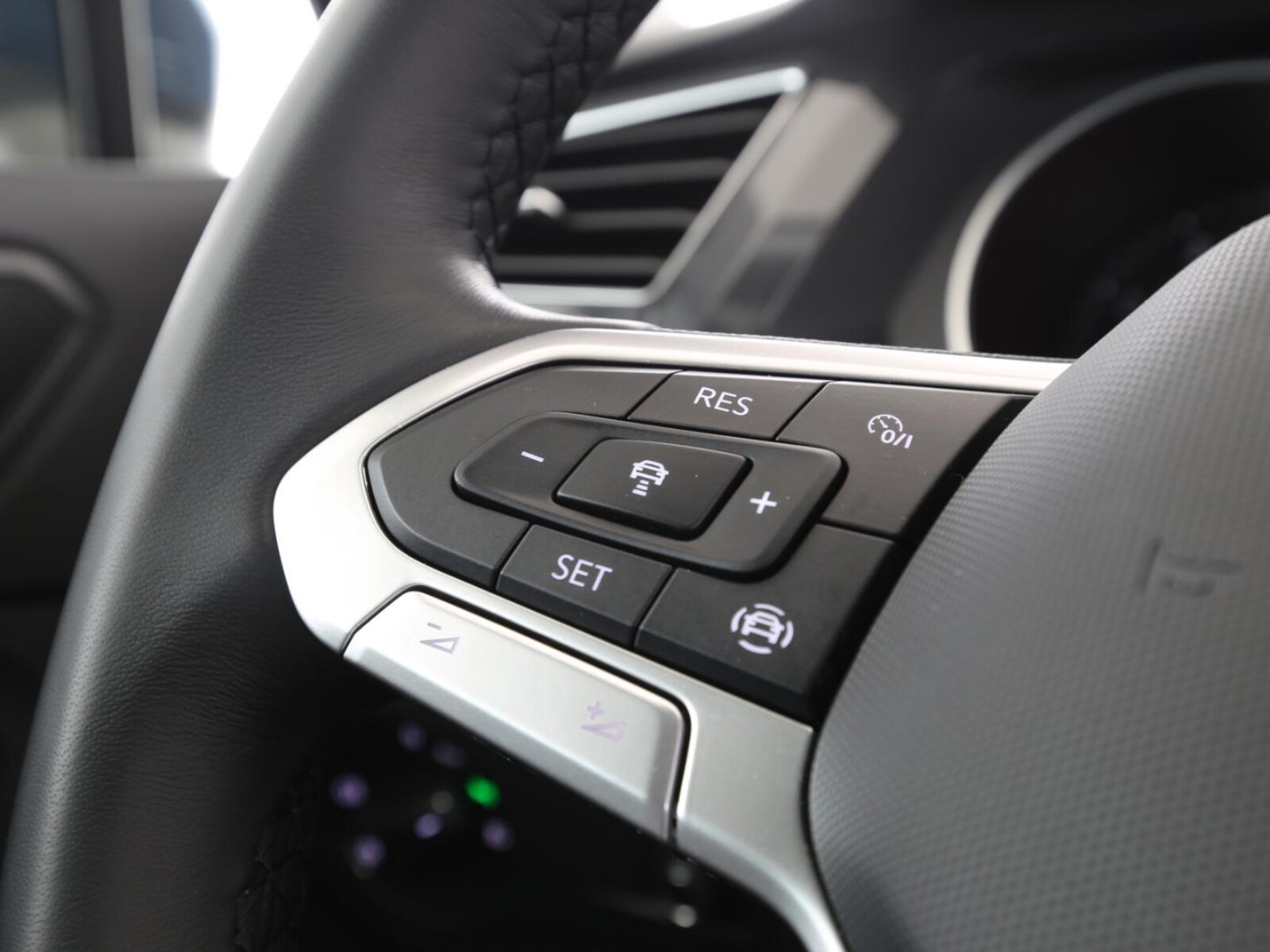 Volkswagen Tiguan – Bild 14