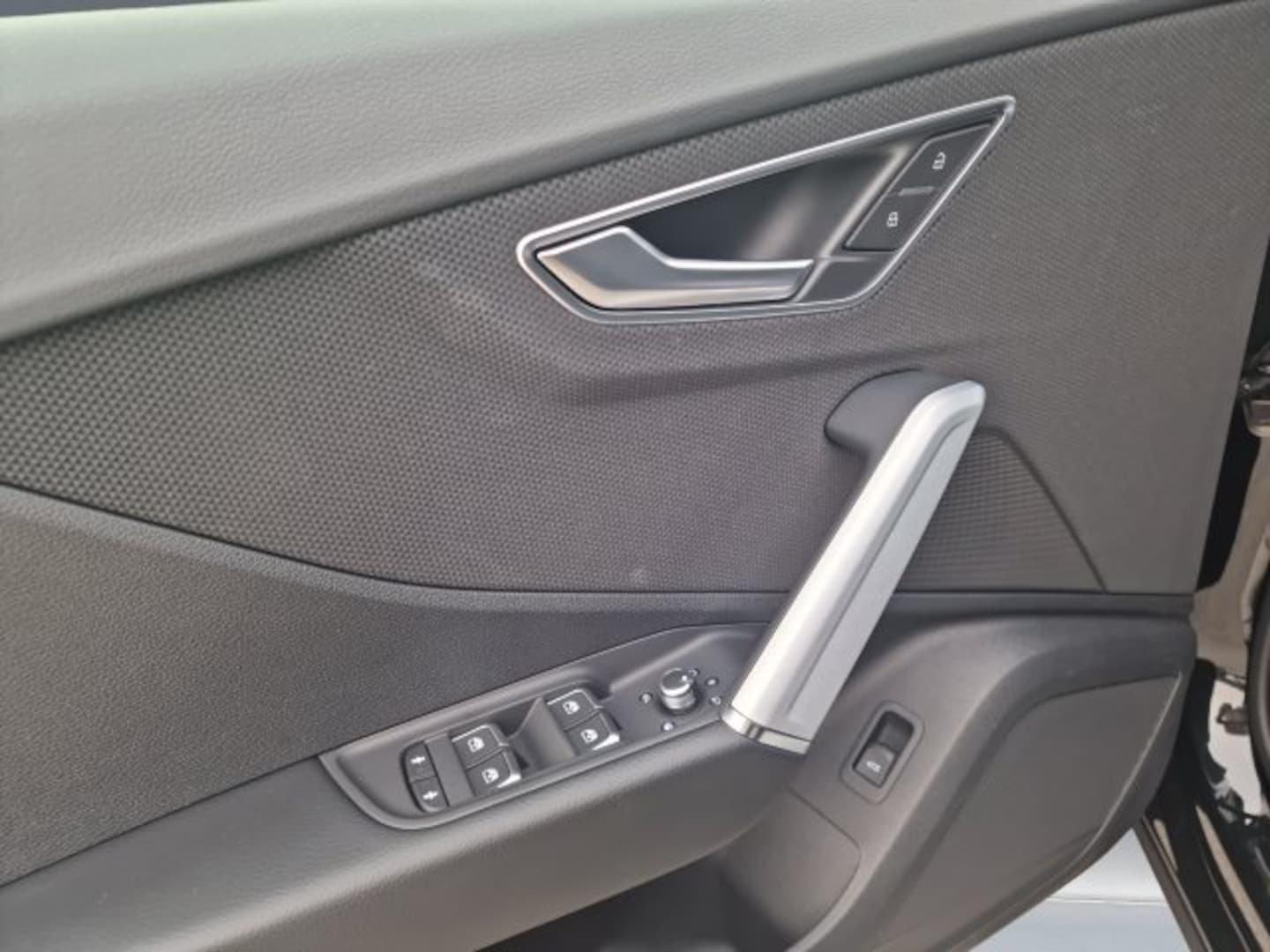 Bild über Audi Q2 S line 35 TDI S tronic - für weitere Informationen kontaktieren Sie den Audi Partner