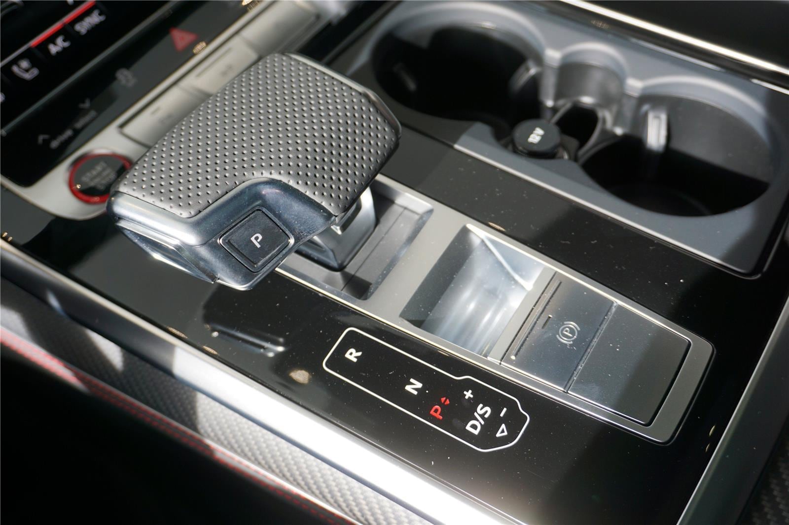 2026 Audi SQ7 Prestige - Photo 14