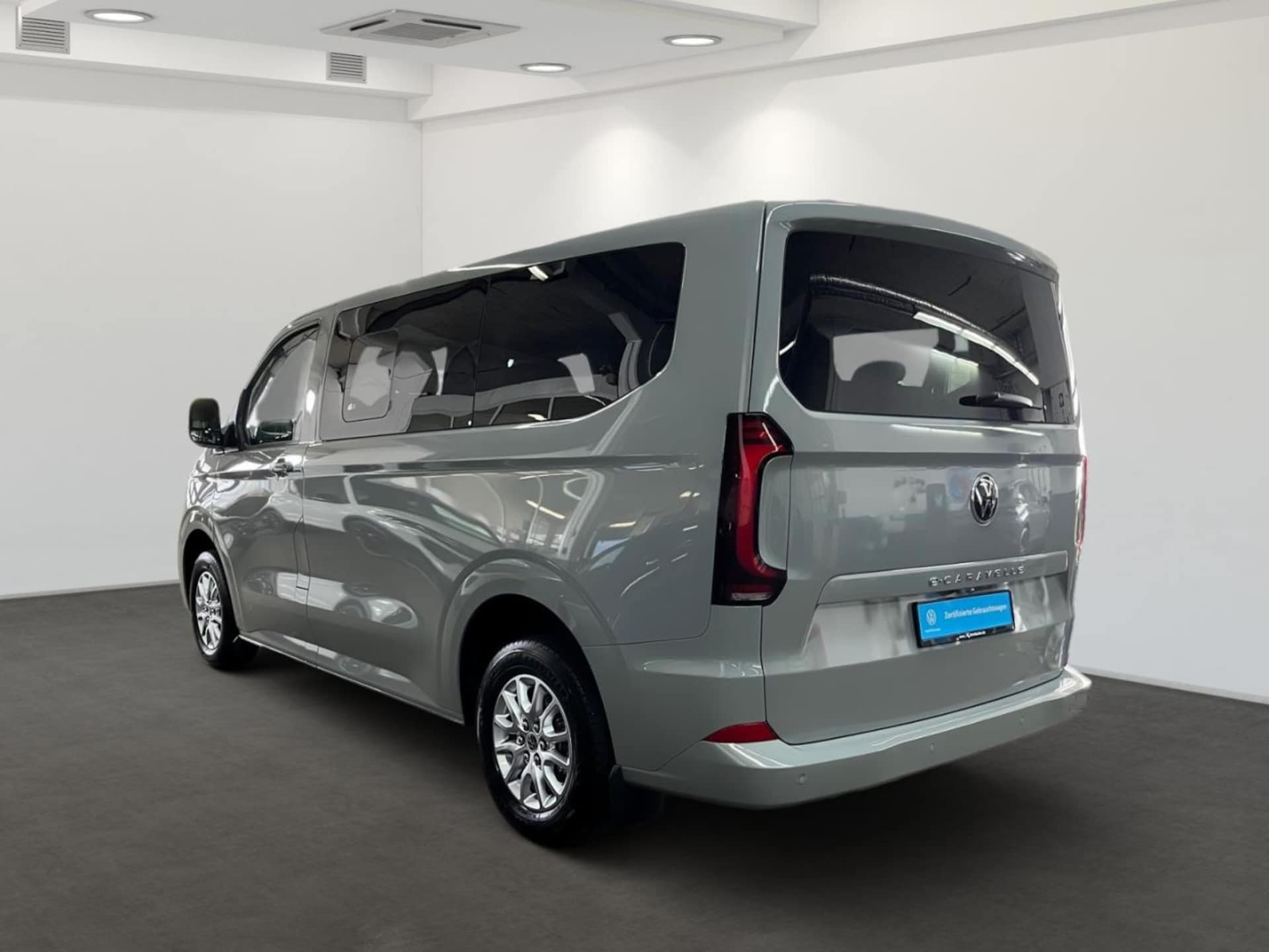 Volkswagen e-Caravelle Life
