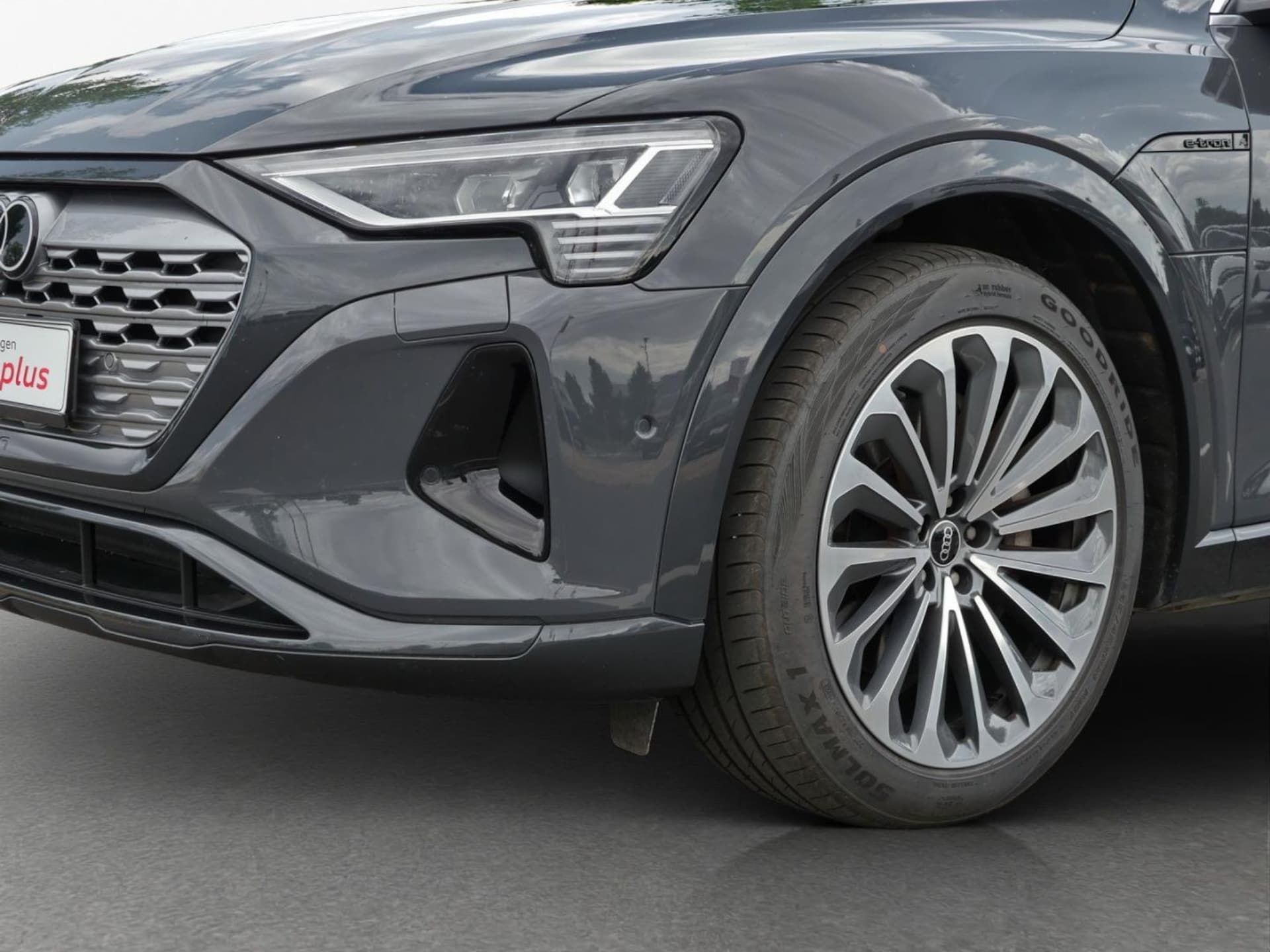 Audi Q8 e-tron Advanced
